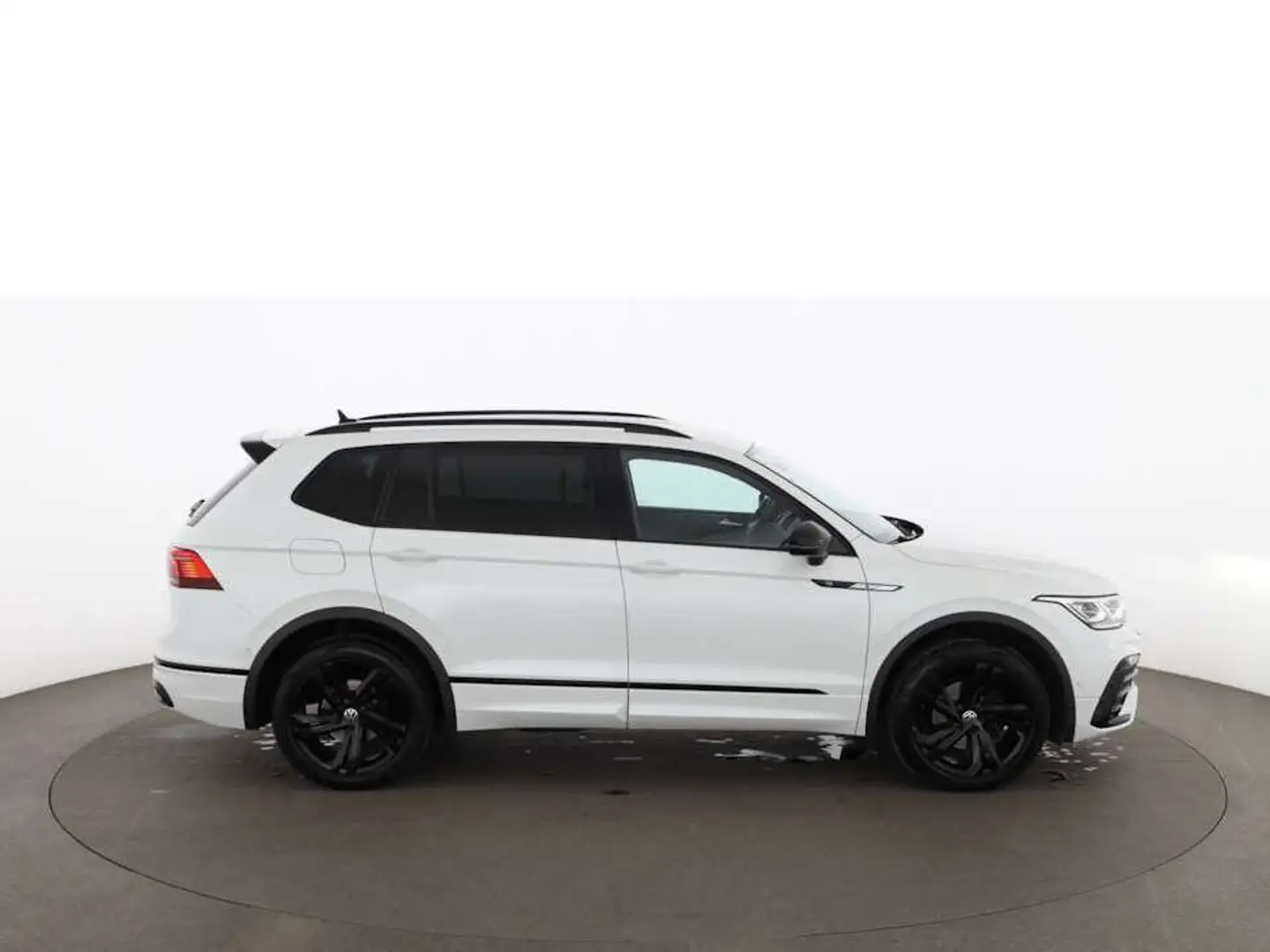 Volkswagen Tiguan 2.0 TDI Allspace R-Line Aut MATRIX RADAR Weiß - 2
