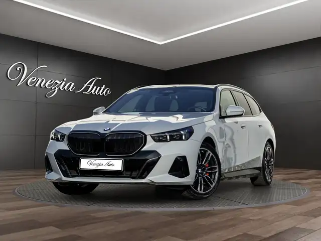 BMW 520 520d Touring M Sport Pro 197cv Posteriore Gancio Tetto Panoramico ACC HUD Ventil Harman Navi Memoria Keyless 360