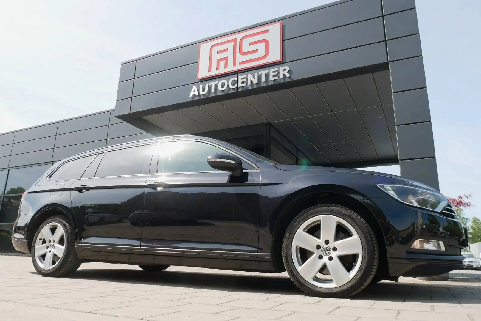 Volkswagen Passat Variant 2.0 TDI DSG ACC Navi 17"Alu PDC Noir - 1