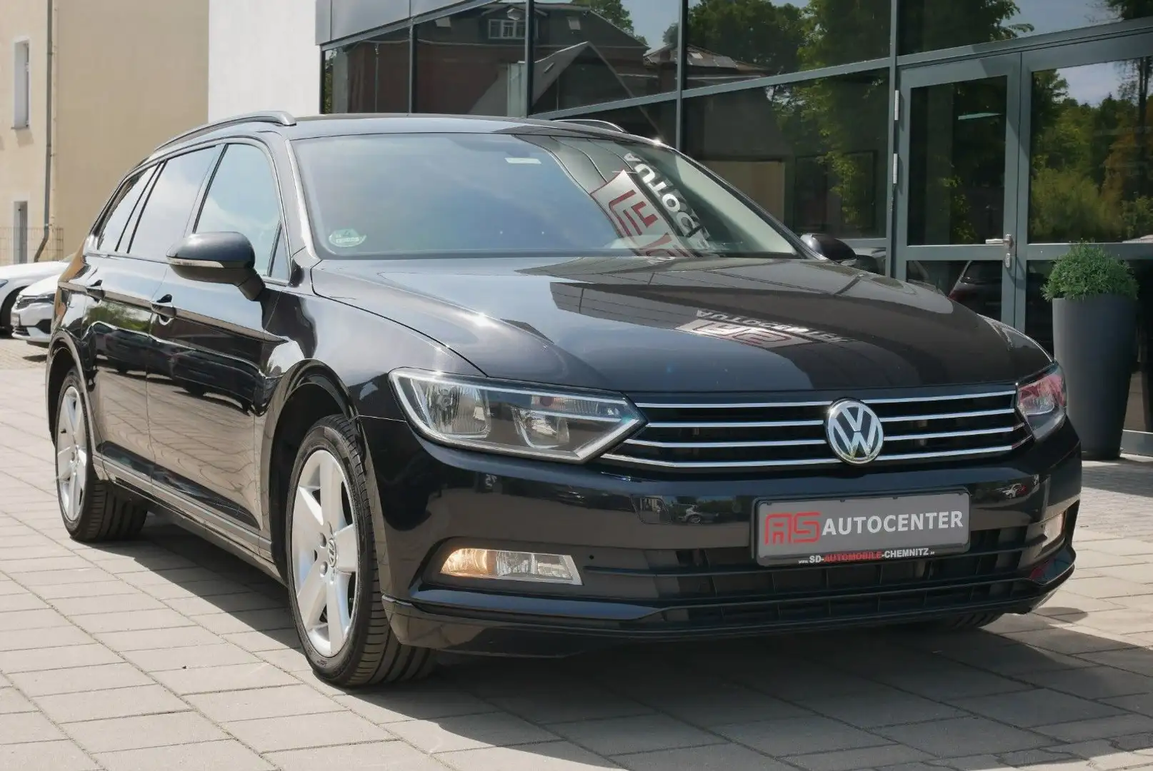 Volkswagen Passat Variant 2.0 TDI DSG ACC Navi 17"Alu PDC Noir - 2