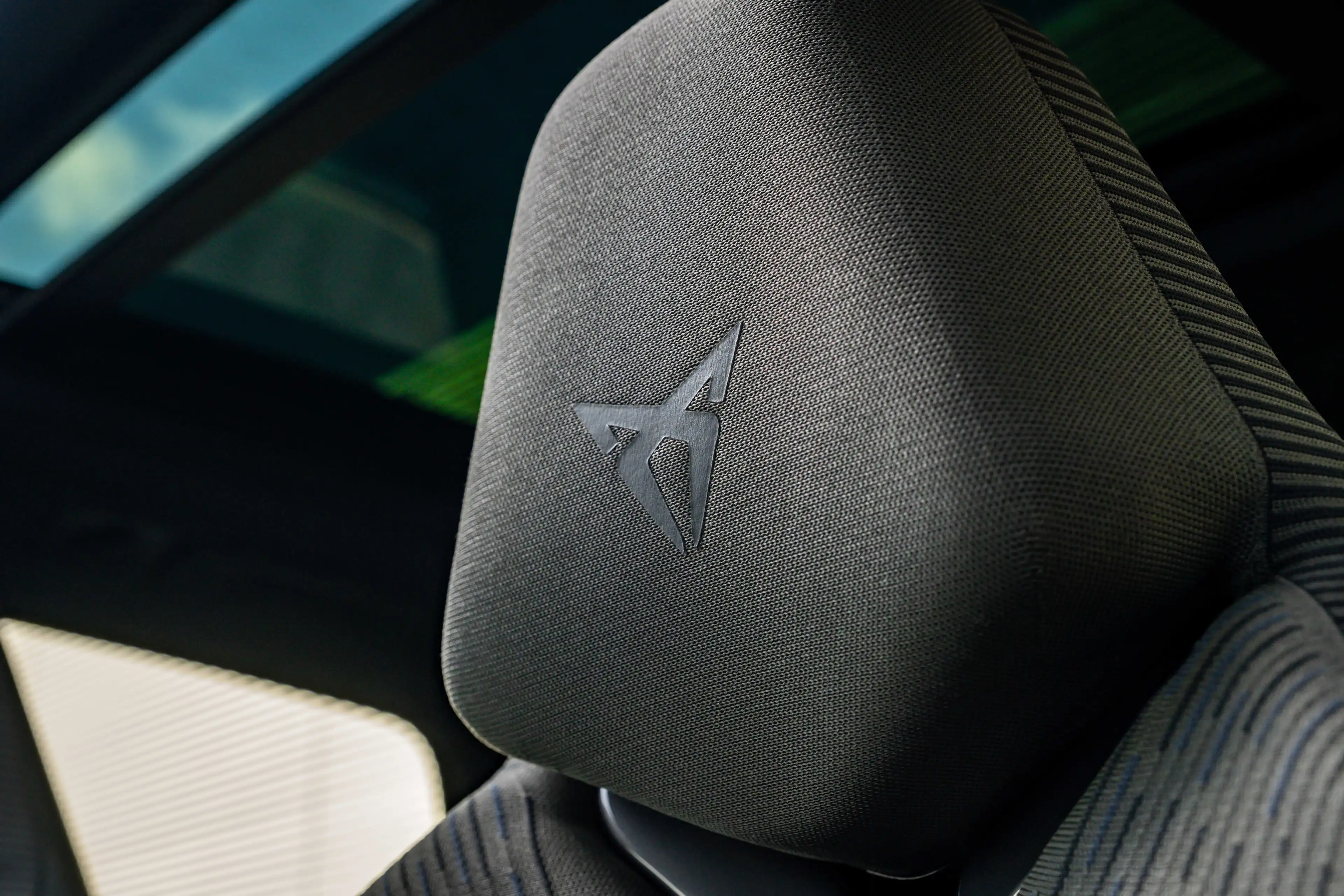 CUPRA Terramar 1.5 TSI e-Hybrid VZ Tribe Edition l Sennheiser Sou — photo 14