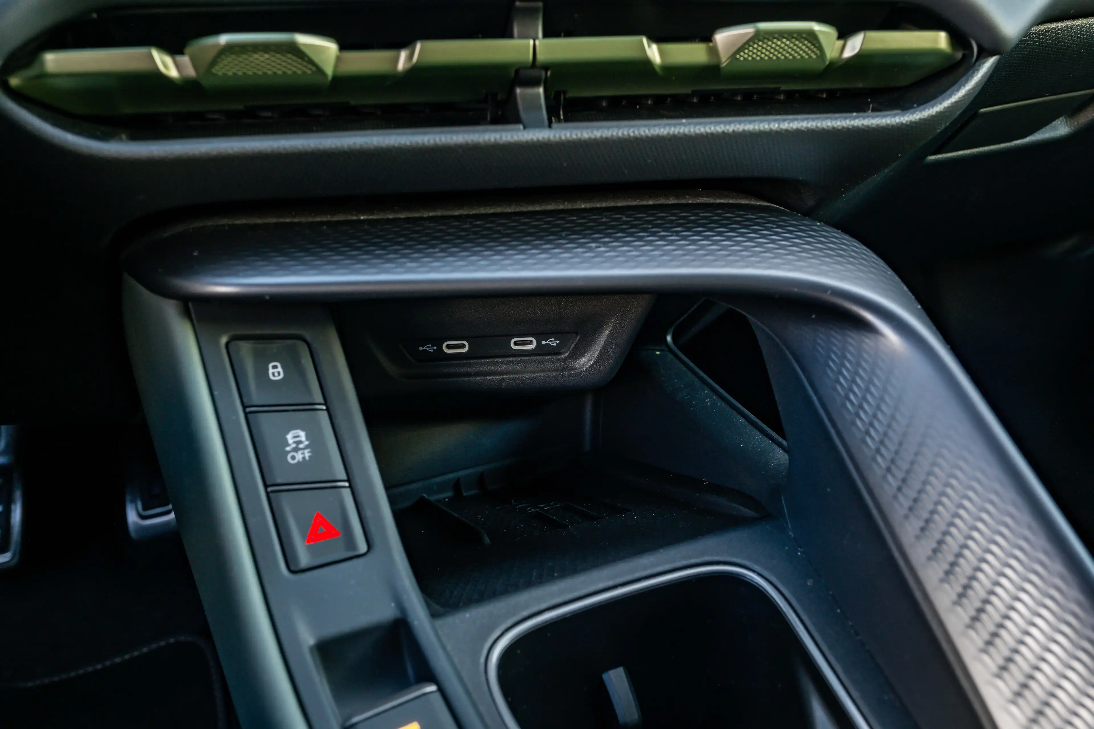 CUPRA Terramar 1.5 TSI e-Hybrid VZ Tribe Edition l Sennheiser Sou — photo 39