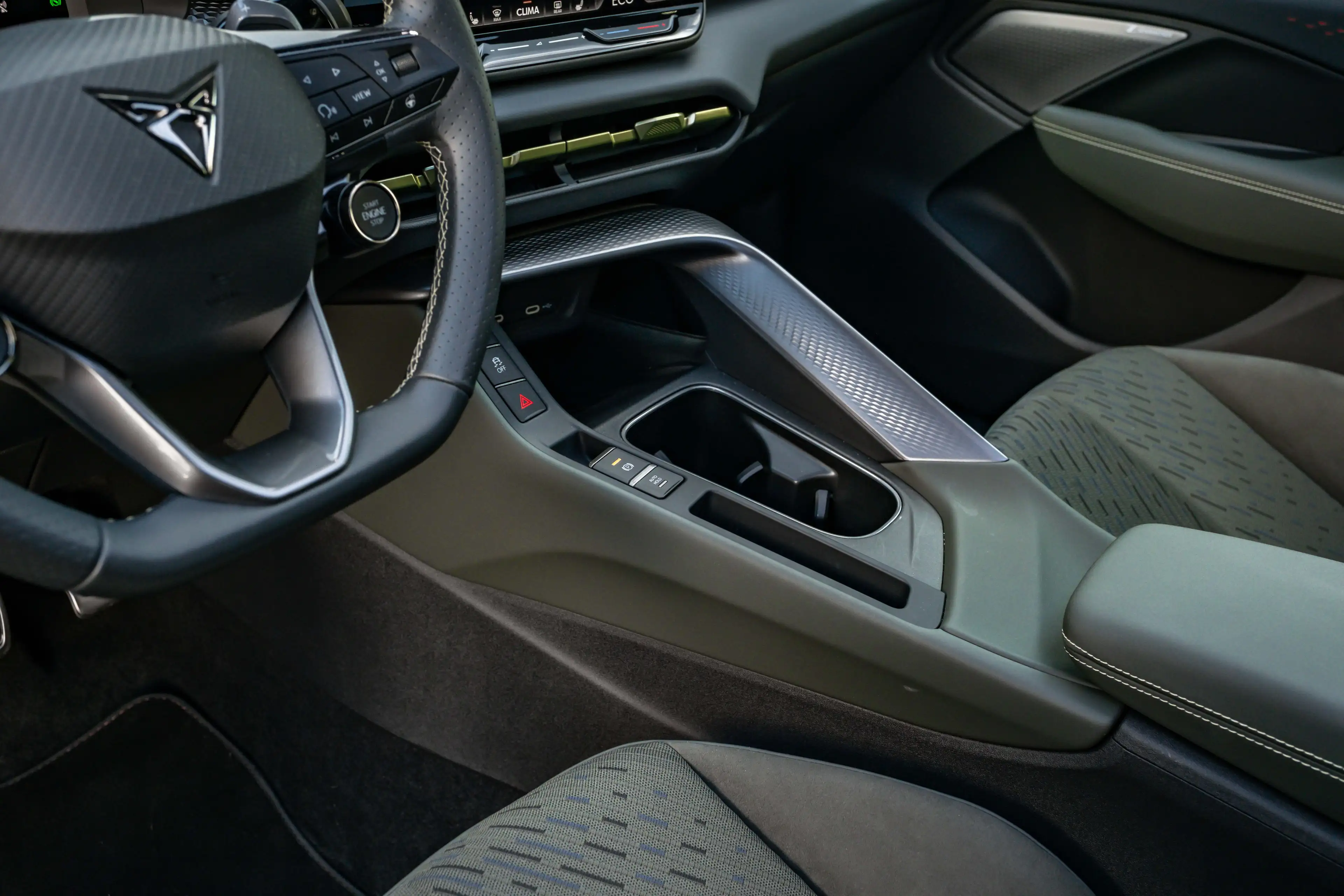 CUPRA Terramar 1.5 TSI e-Hybrid VZ Tribe Edition l Sennheiser Sou — photo 13
