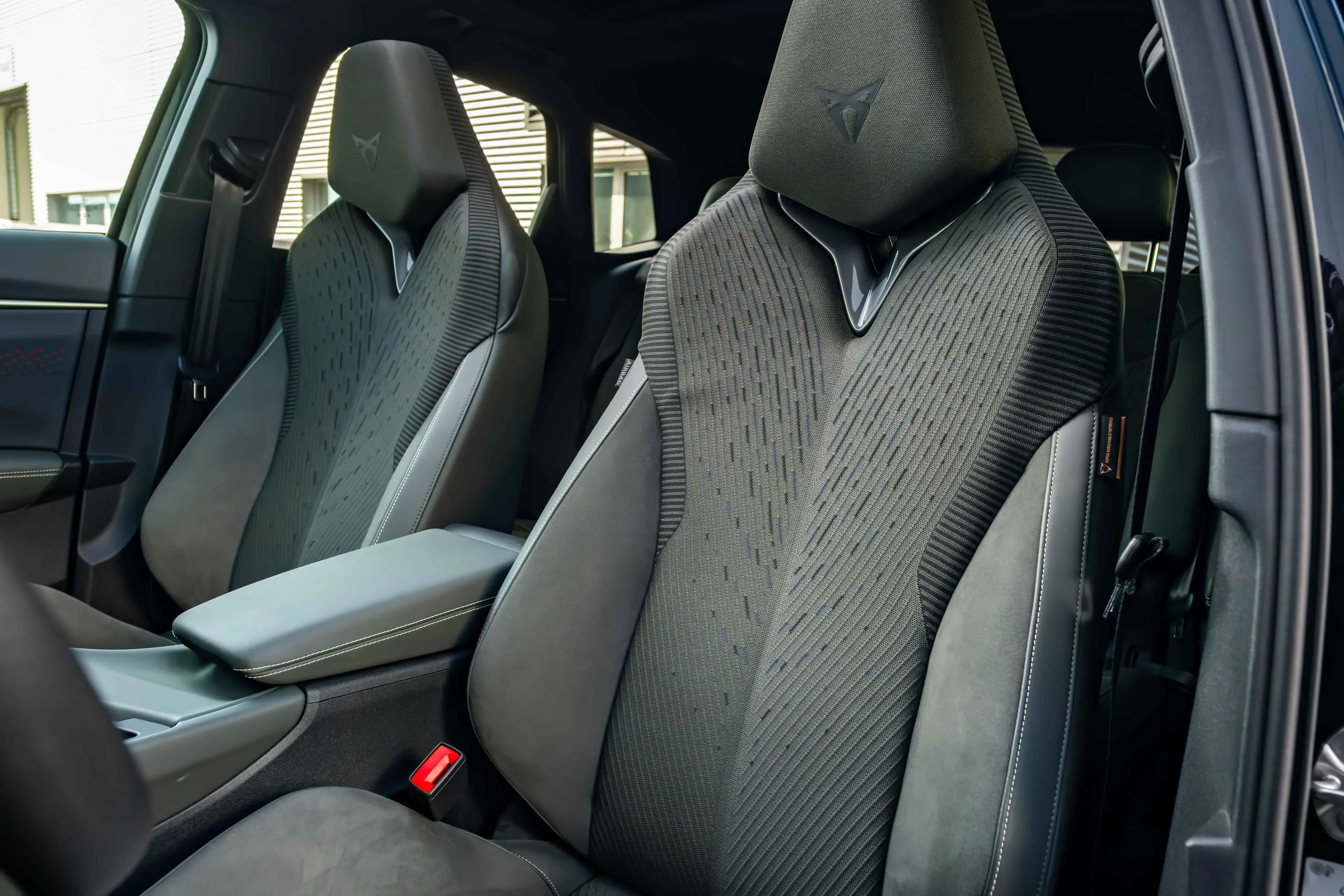 CUPRA Terramar 1.5 TSI e-Hybrid VZ Tribe Edition l Sennheiser Sou — photo 8