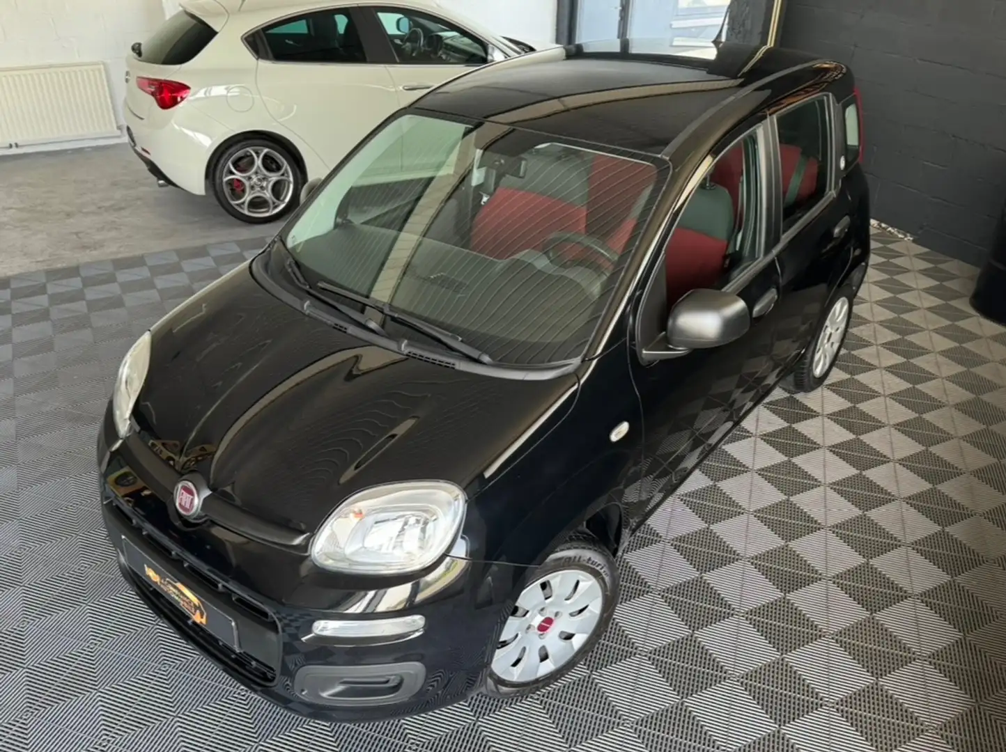 Fiat Panda 1.2i Easy 1er propriétaire garantie 12 mois Zwart - 2