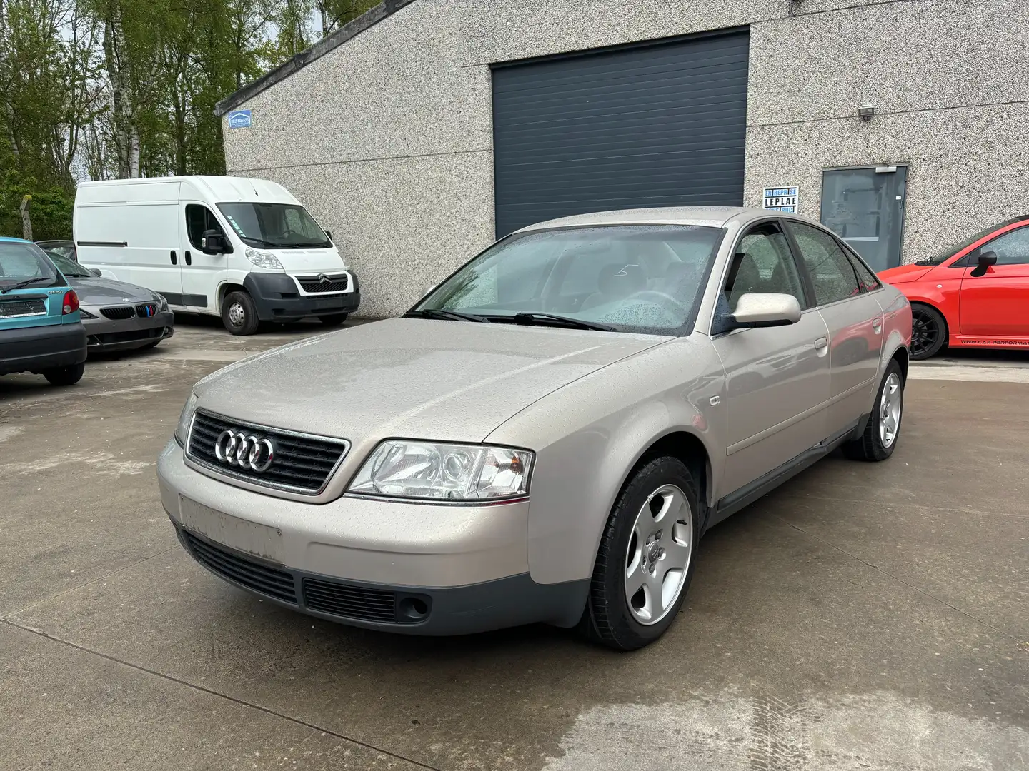 Audi A6 1.8i 20v Advance Bej - 2