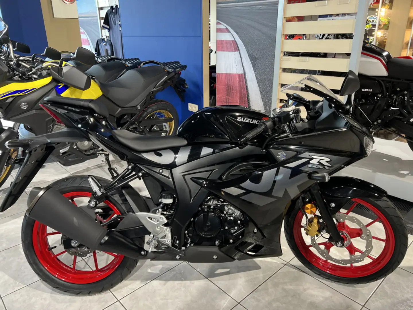 Suzuki GSX-R 125 Schwarz - 1