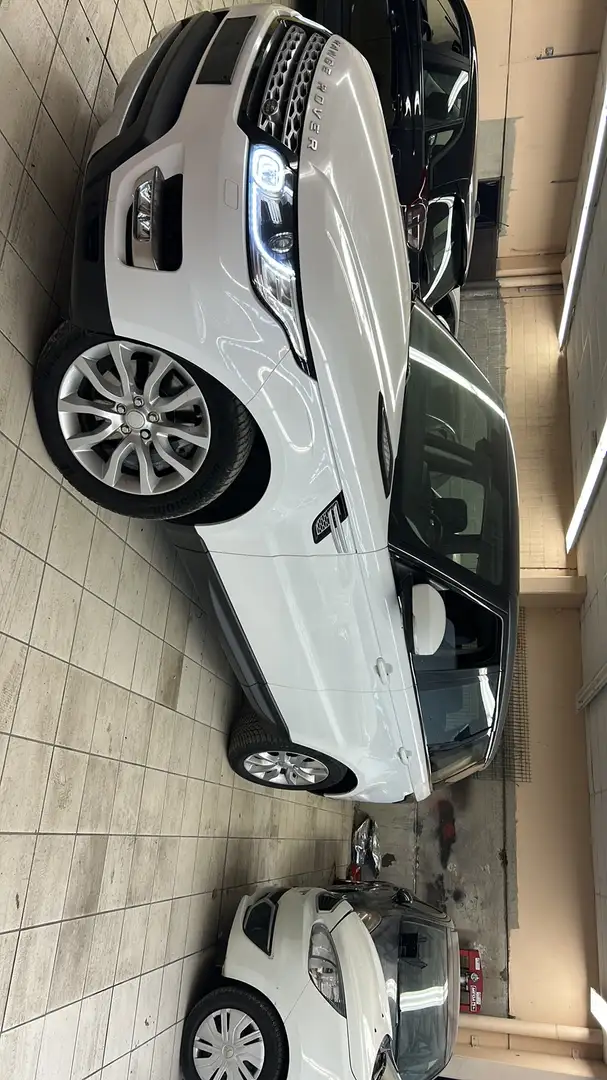 Land Rover Range Rover Sport Mark II SDV8 4.4L Autobiography Dynamic A - 2