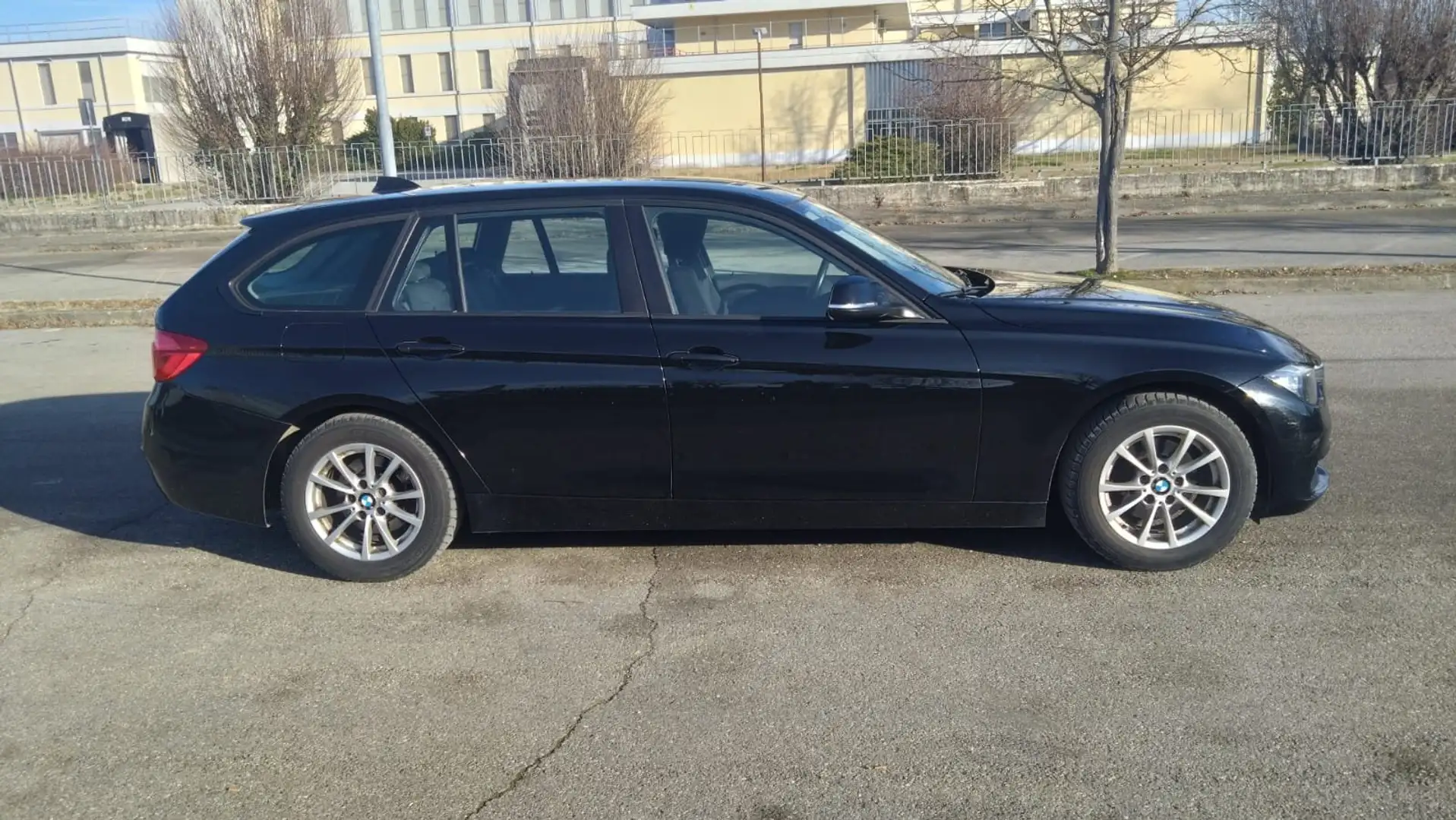 BMW 316 Serie 3 F31 2015 Touring 316d Touring Nero - 1