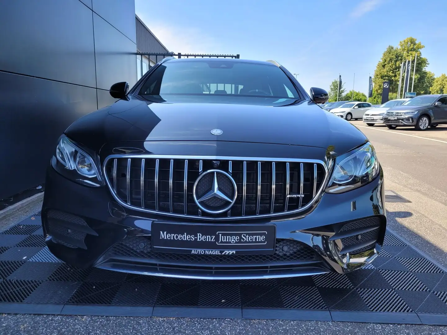 Mercedes-Benz E 200 E 200 d T-Modell AMG+360+AHK+Comand+Widescreen Schwarz - 2