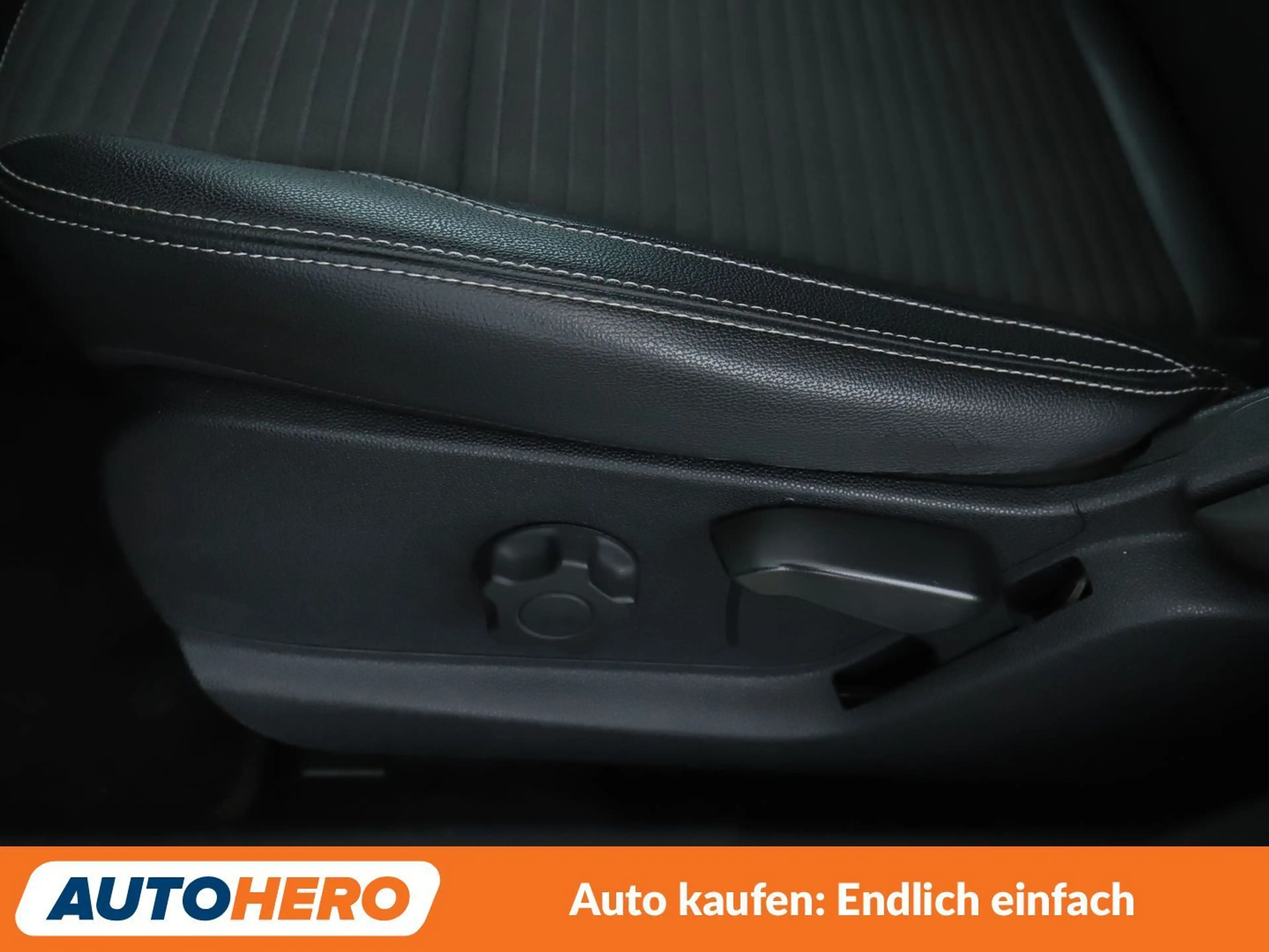 Ford EcoSport 1.0 EcoBoost Titanium Aut.*NAVI*TEMPO*CAM*PDC*SHZ* — photo 27