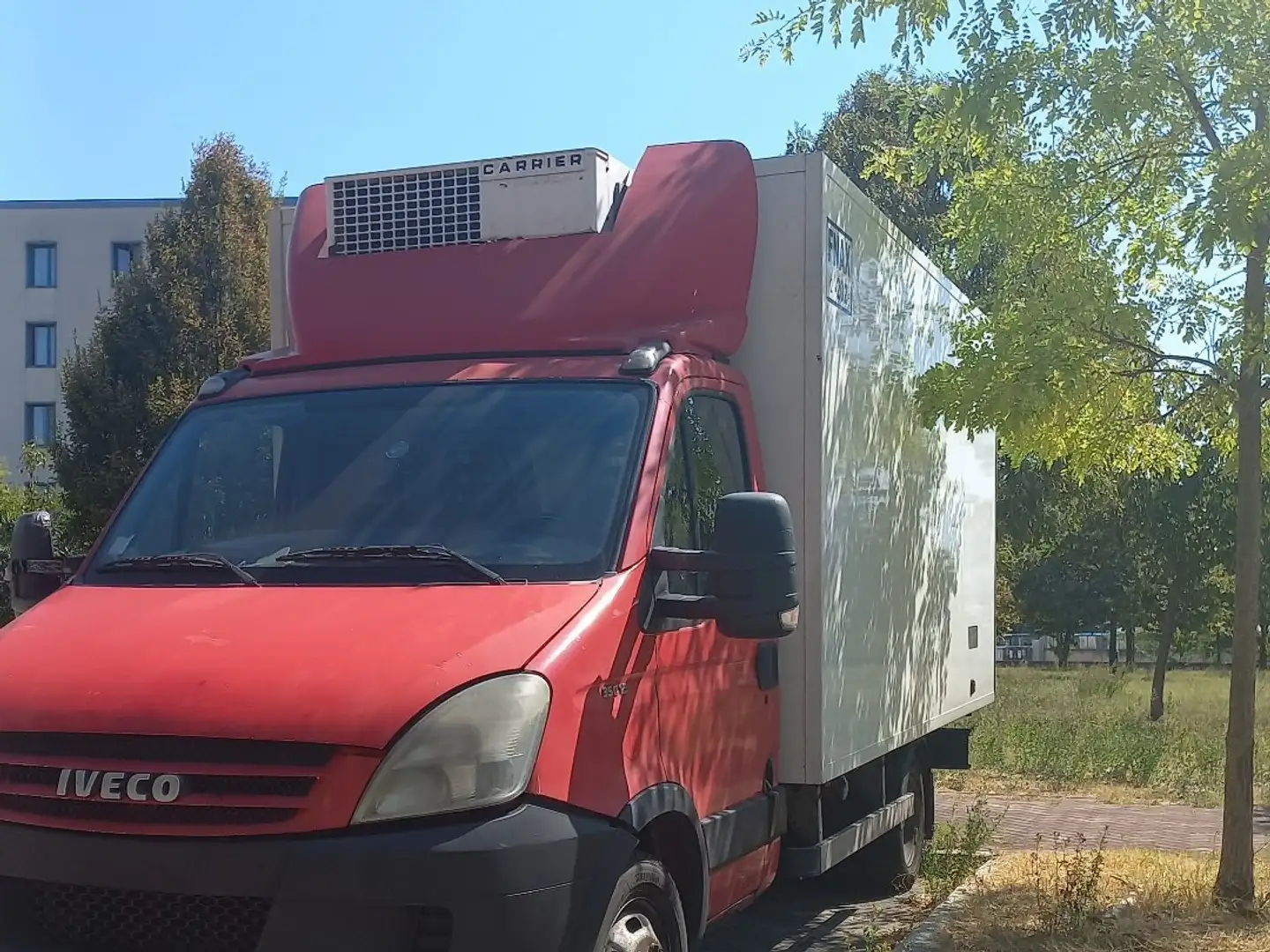 Iveco Daily furgone isotermico Červená - 1