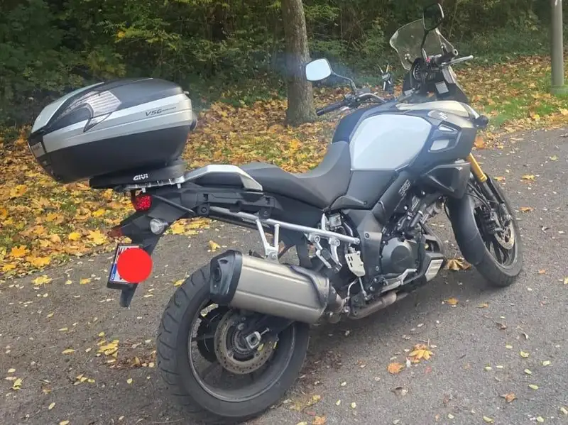 Suzuki V-Strom 1000 - foto 2