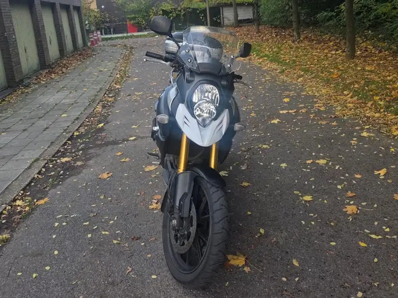 Suzuki V-Strom 1000 - foto 6