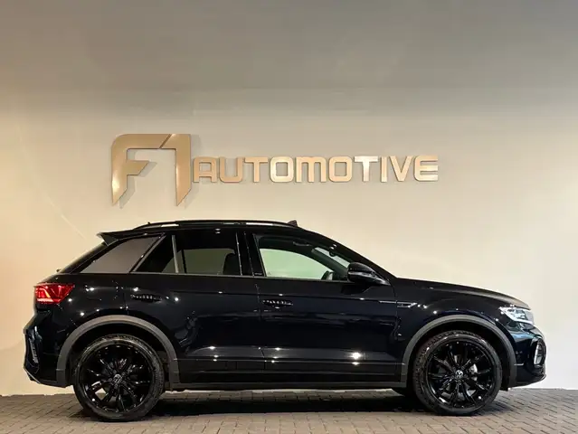 Volkswagen T-Roc view 10