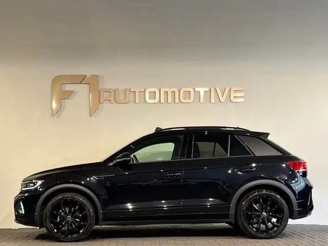 Volkswagen T-Roc view 12