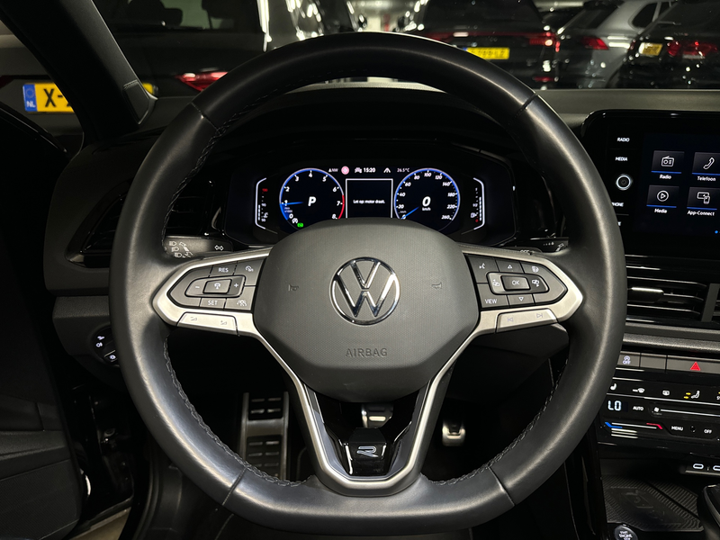 Volkswagen T-Roc 1.5 TSI R-Line Pano|IQ|Keyles|CarPlay|Sfeer — photo 13