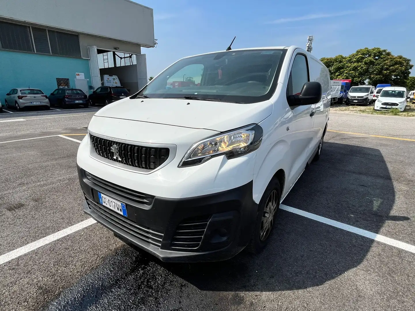 Peugeot Expert 1.5 BlueHDi 100 S&S Premium Long S TG :GC017WW Bianco - 2