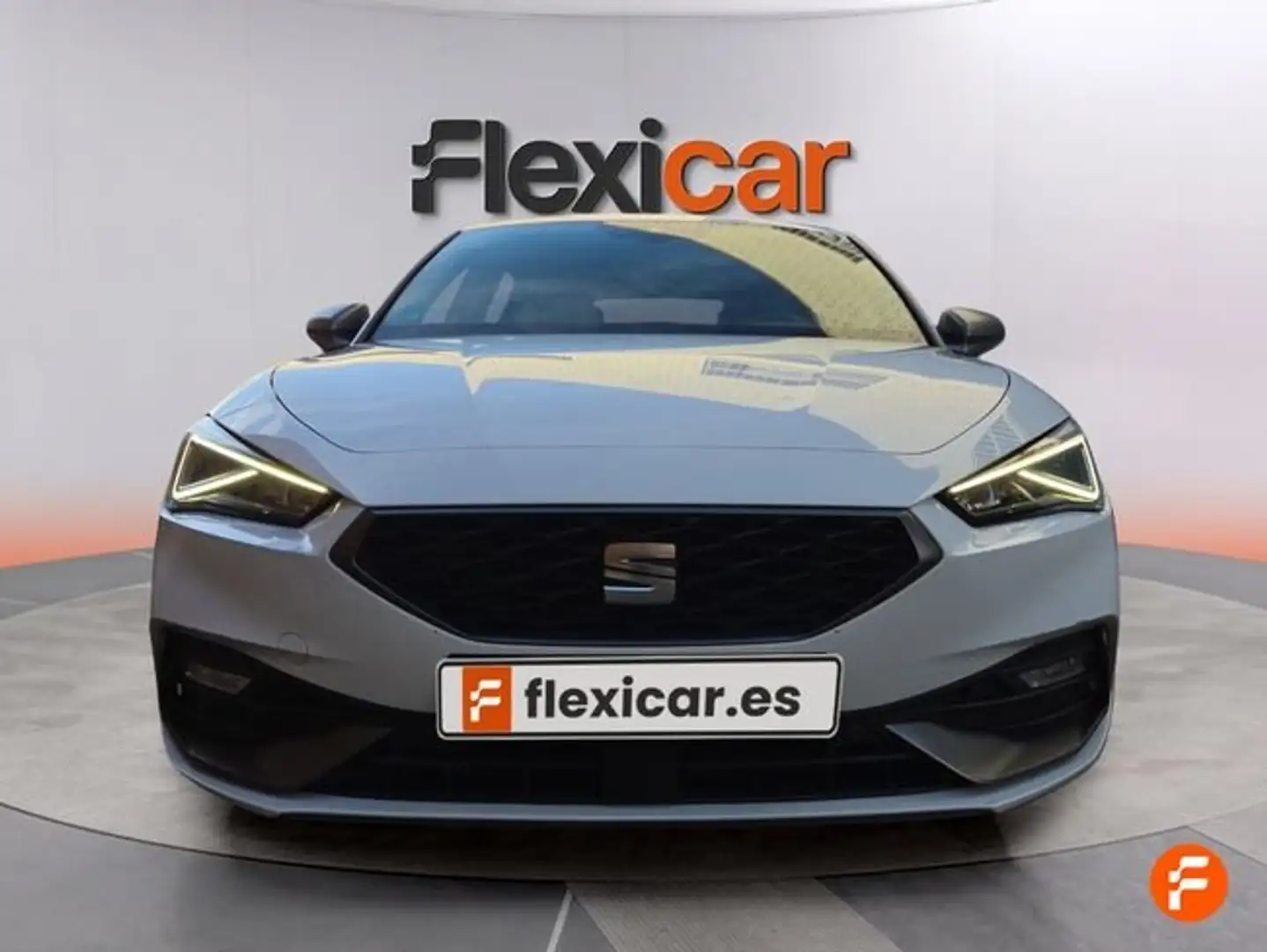 SEAT Leon 1.0 TSI S&S FR 25º Aniversario 110 Blanco - 2