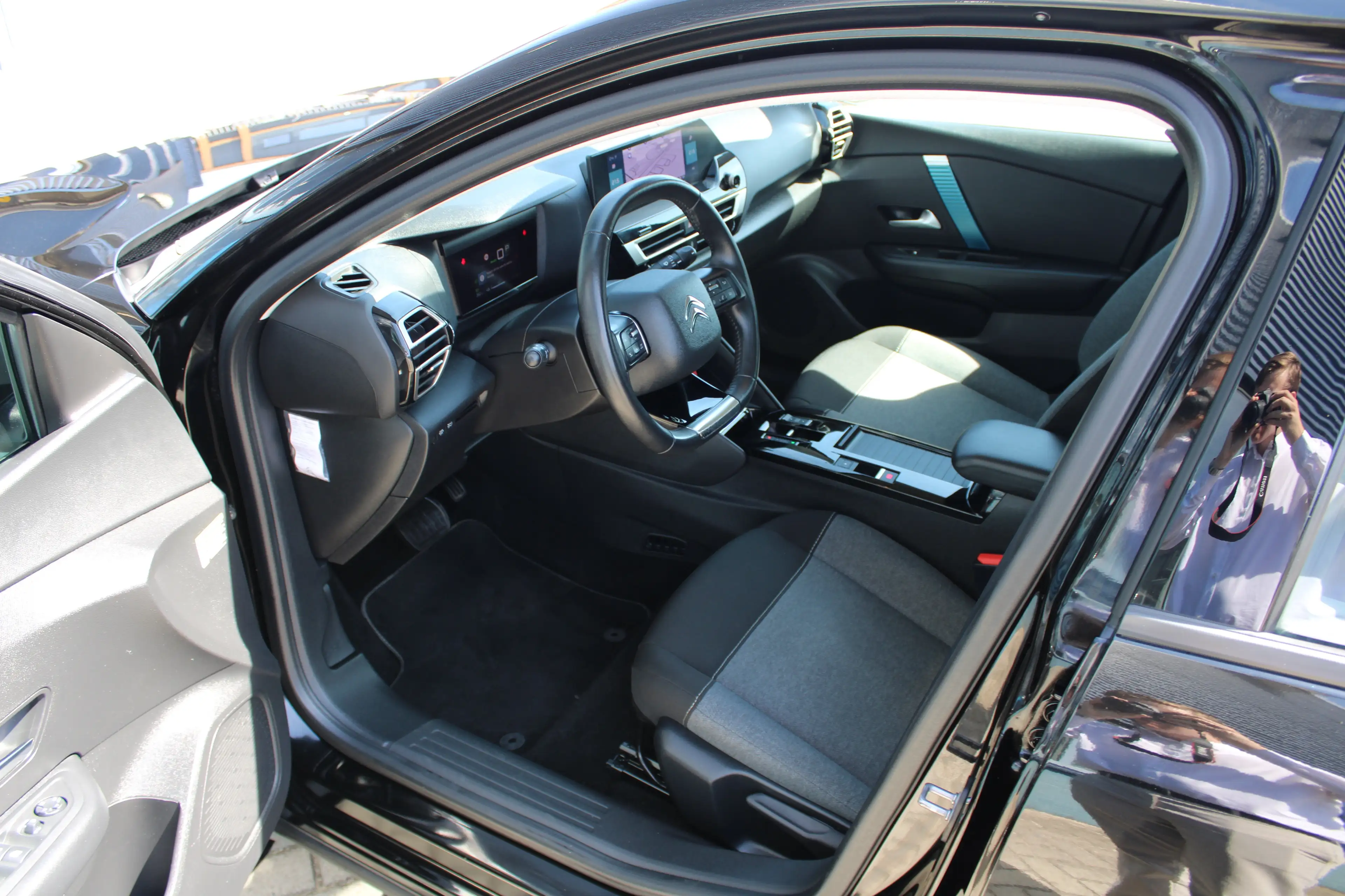 Citroen E-C4 Electric Feel 50 kWh | Achterbank in delen neerklapbaar | A — photo 14
