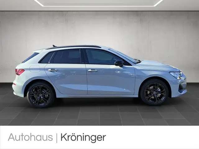 Audi A3 view 4
