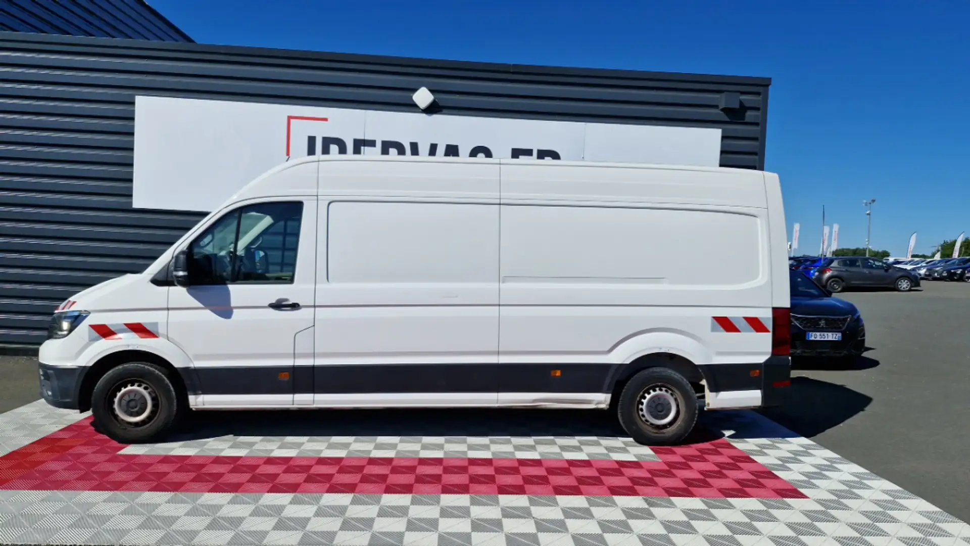 Volkswagen Crafter VAN 35 L4H3 2.0 TDI 140 CH Blanc - 2