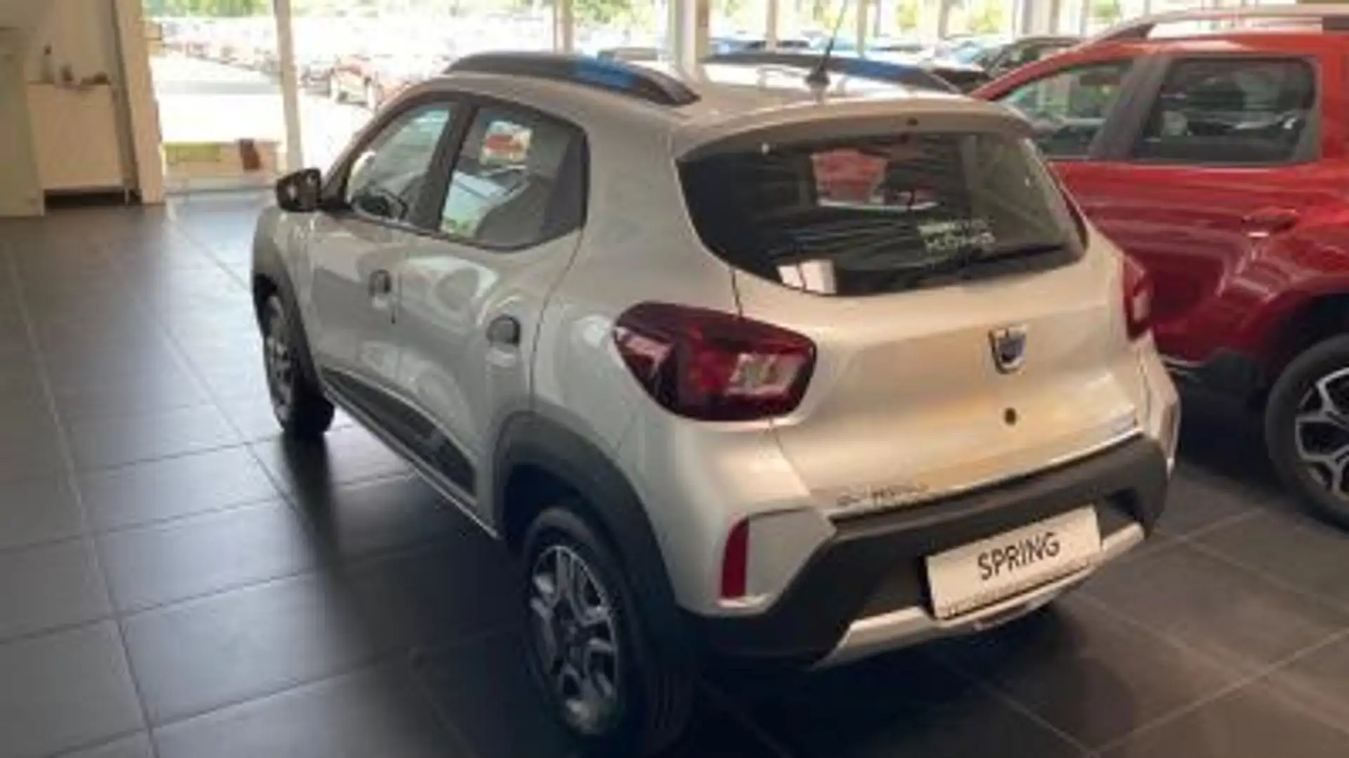 Dacia Spring Business Automatik Klima*Navi*Rückfahrcam Silber - 2