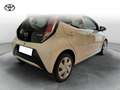 Toyota Aygo 1.0 VVT-i 69 CV 3 porte x-play MMT - thumbnail 3