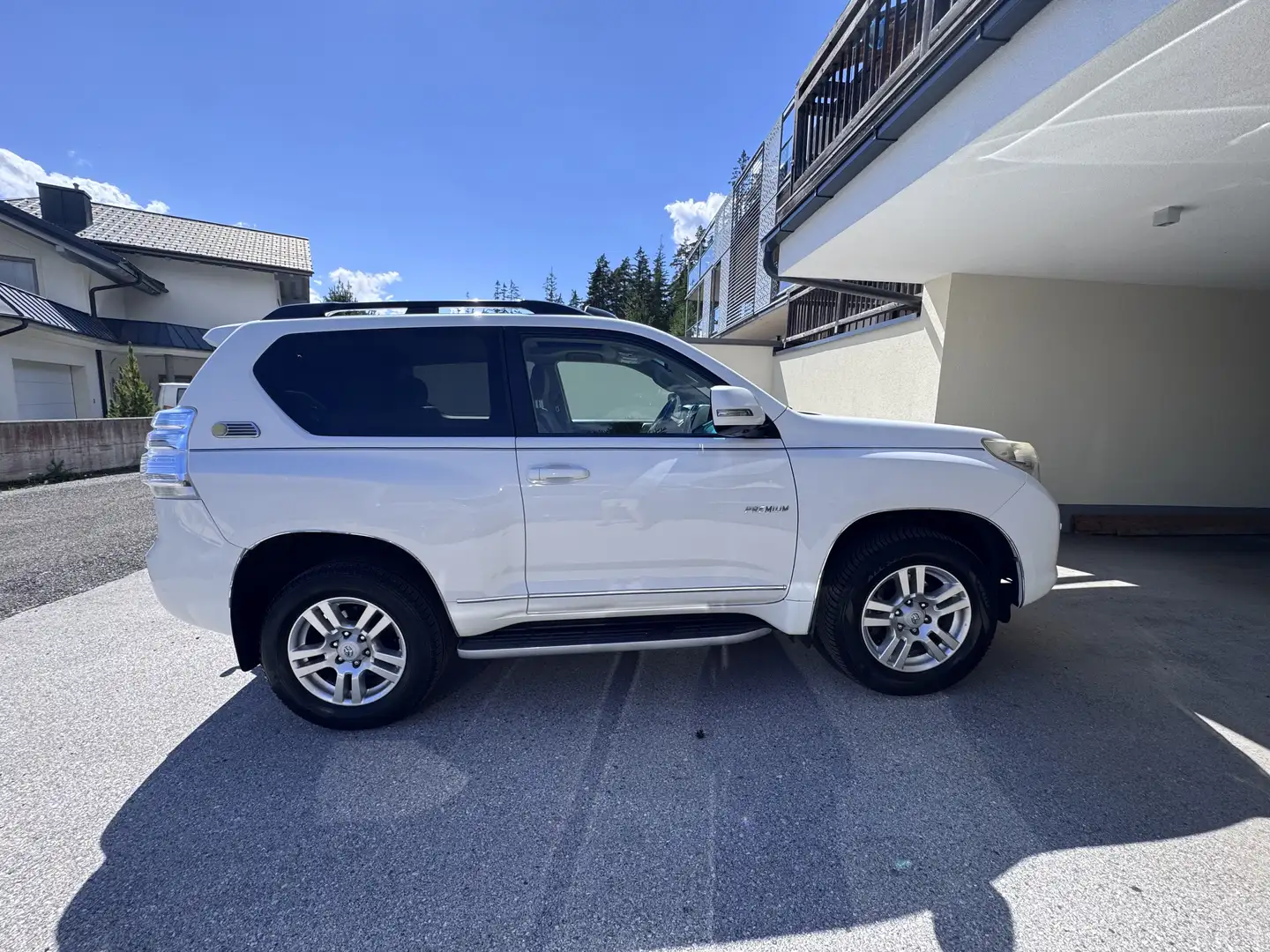 Toyota Land Cruiser 3.0 D-4D Automatik - 1