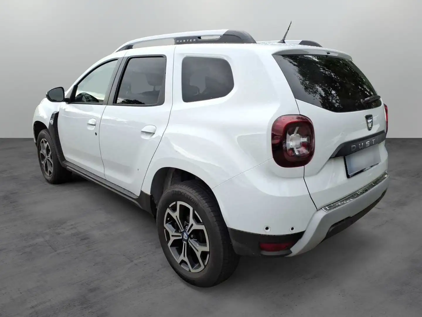Dacia Duster 1.3 TSI / Navi, Bluetooth, Multiview, RFK Wit - 2