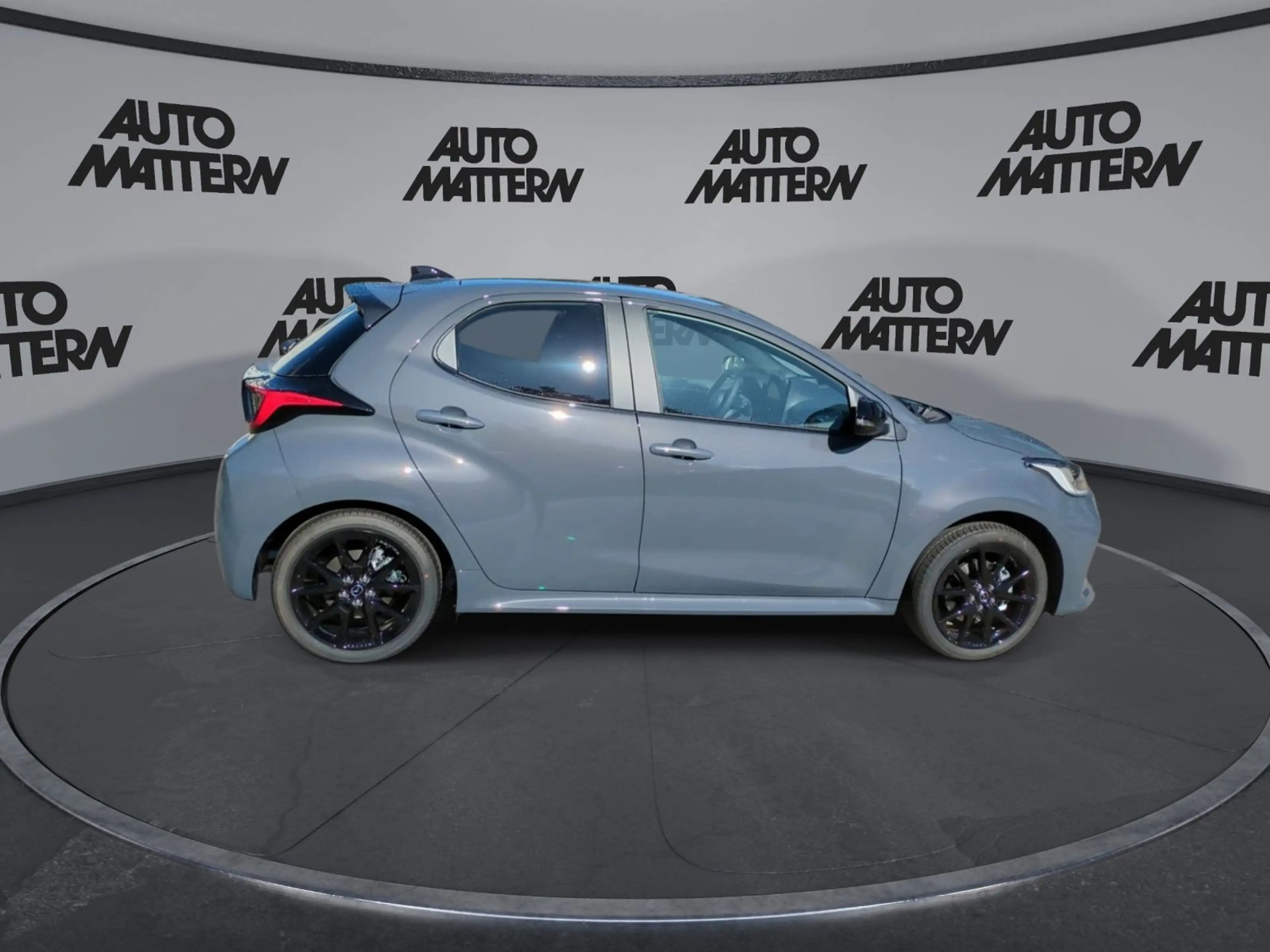 Mazda 2 Hybrid Lim. Homura Plus — photo 9