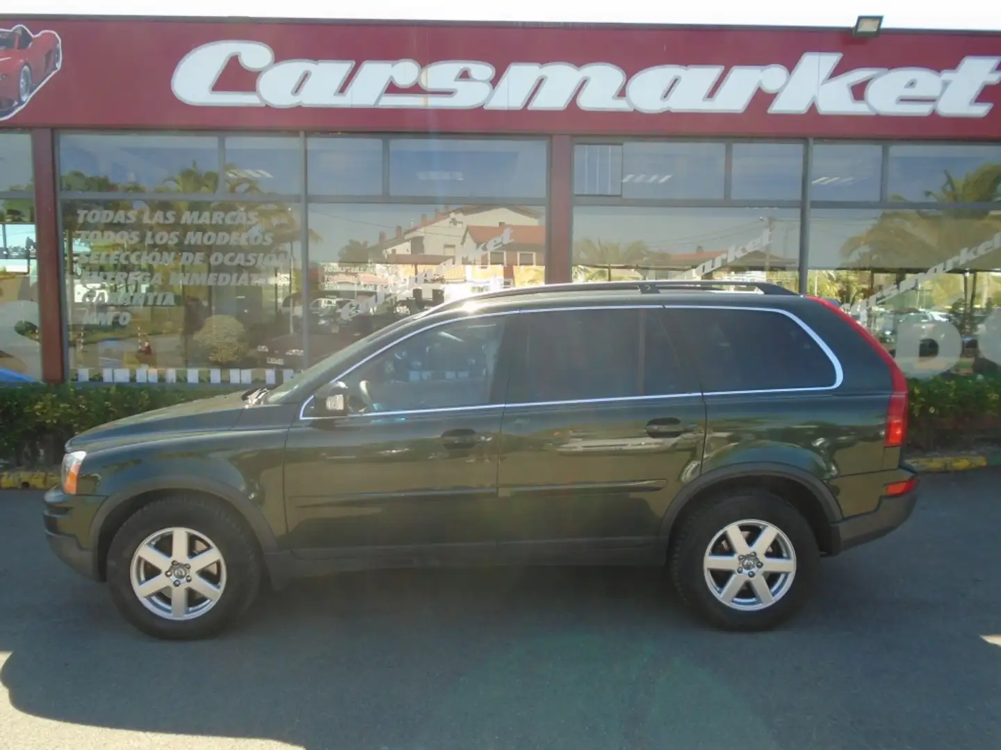 Volvo XC90 D5 Kinetic Aut. 185 Verde - 2