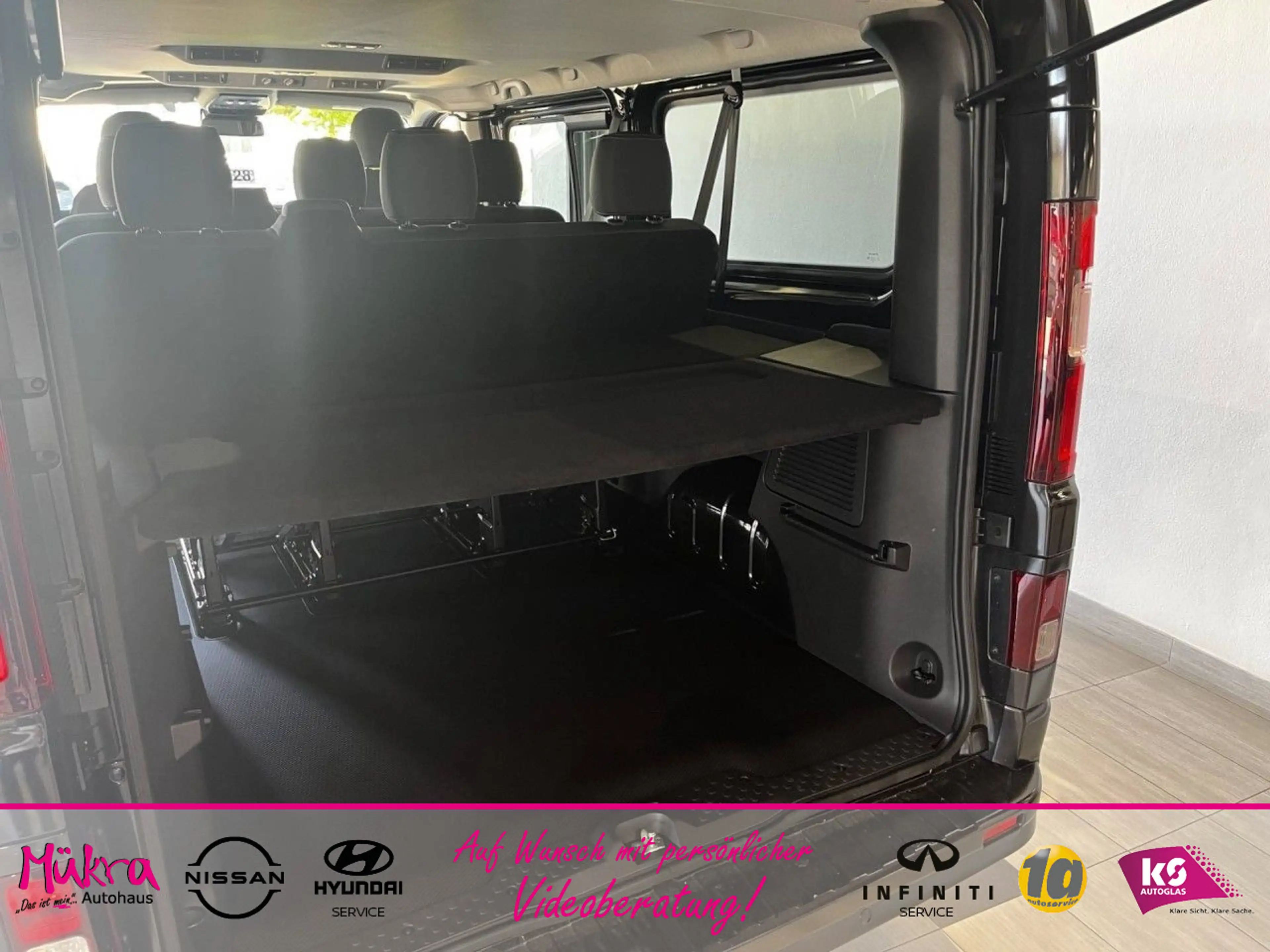 Nissan Primastar Kombi9 Tekna L2H1 3,0t dCi 170PS 9AT Klima Navi — photo 14