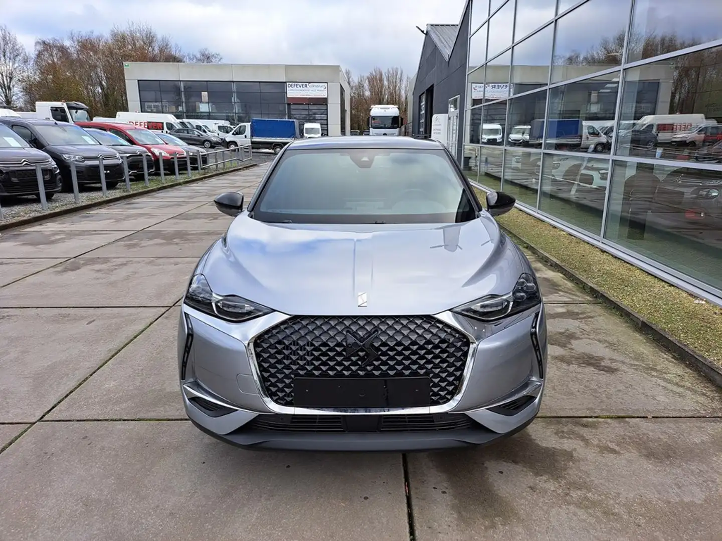 DS Automobiles DS 3 Crossback 1.2 PURE TECH 155 S&S RIVOLI Zilver - 2