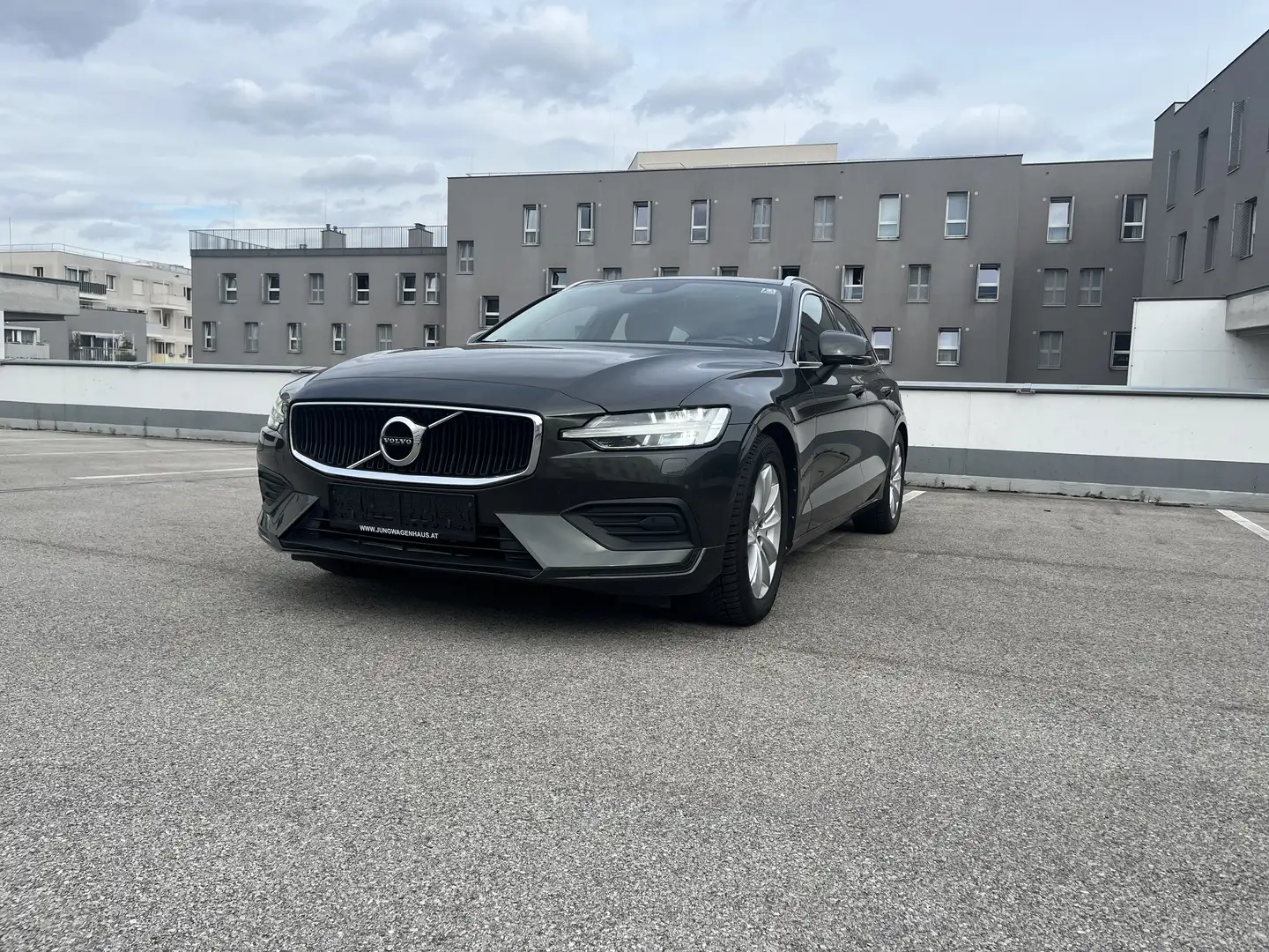 Volvo V60 D4 Geartronic Momentum - 2