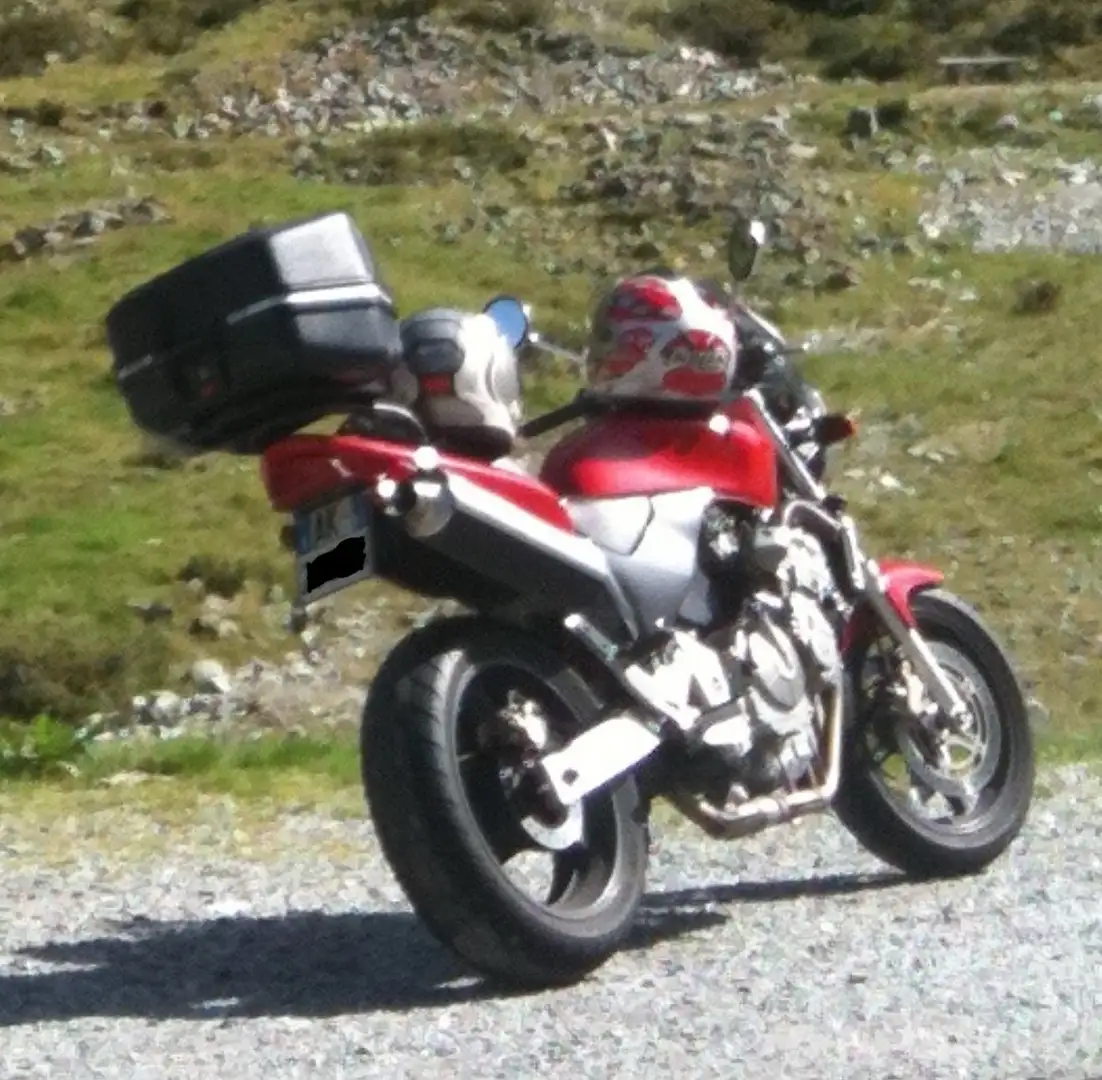Honda Hornet 600 cc - 1