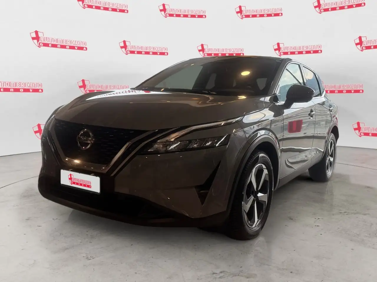 Nissan Qashqai 1.3 mhev N-Connecta 2wd 140cv — photo 1 of 14