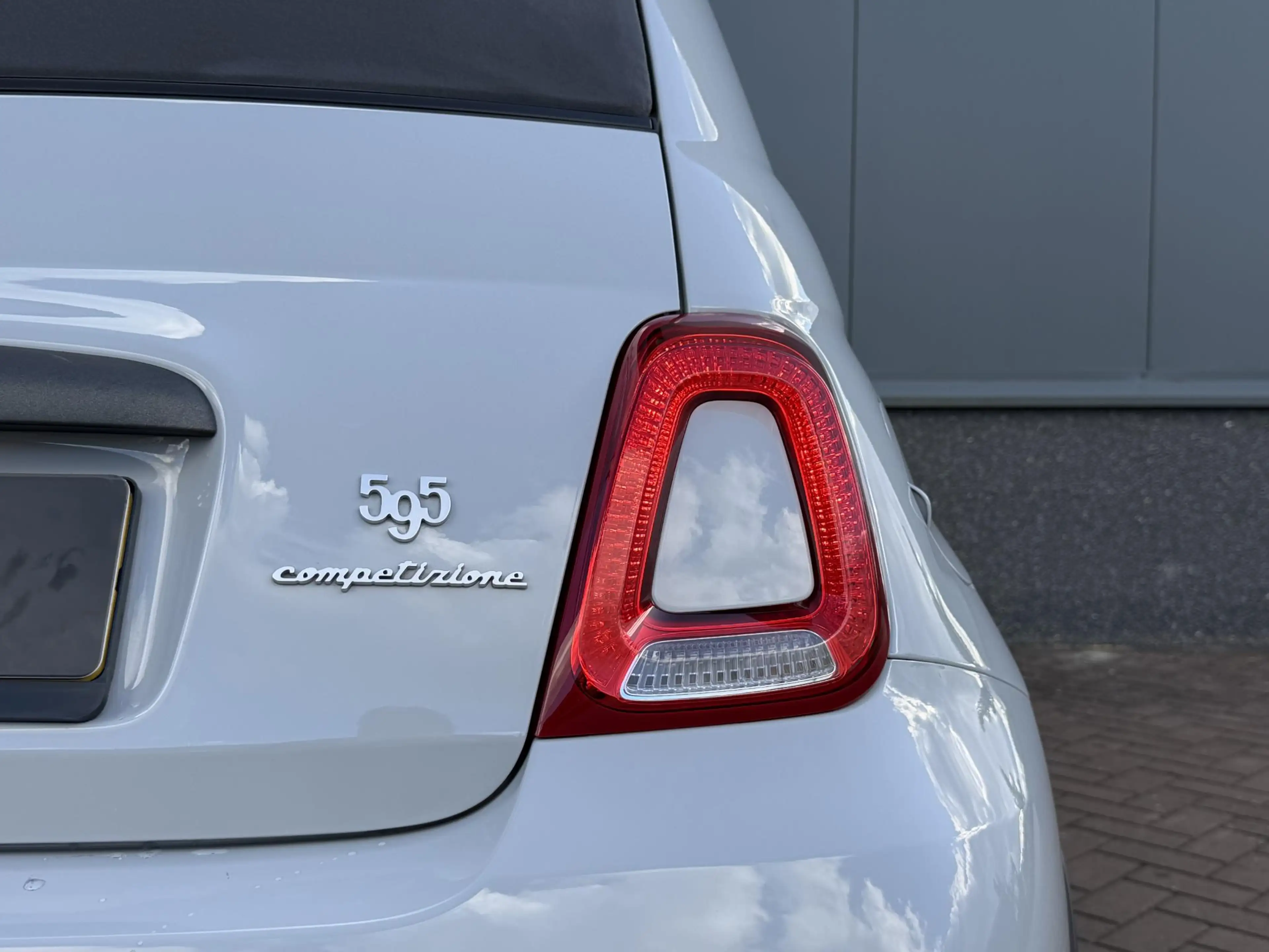 Abarth 595C 1.4 T-Jet Competizione — photo 6