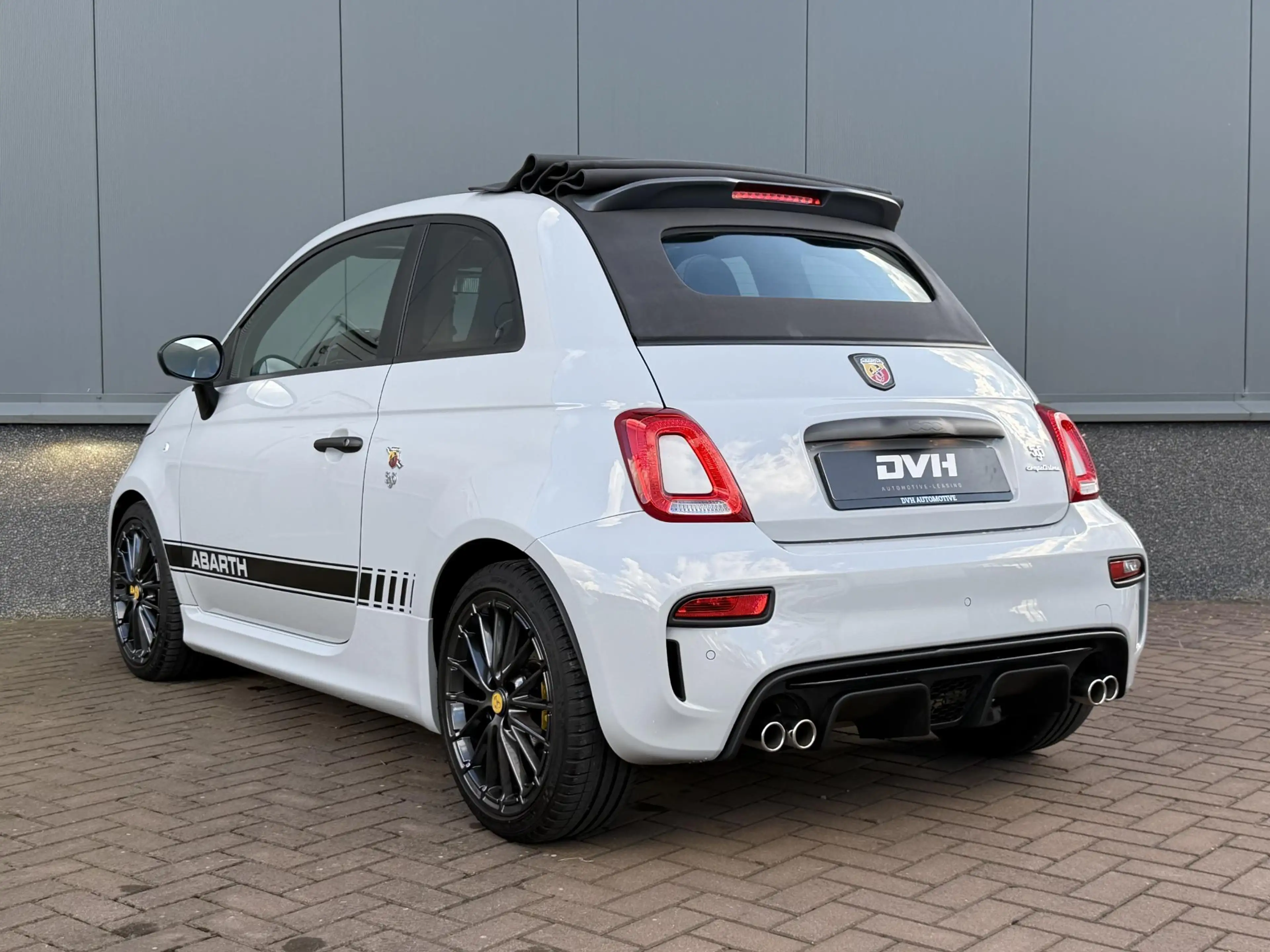 Abarth 595C 1.4 T-Jet Competizione — photo 4