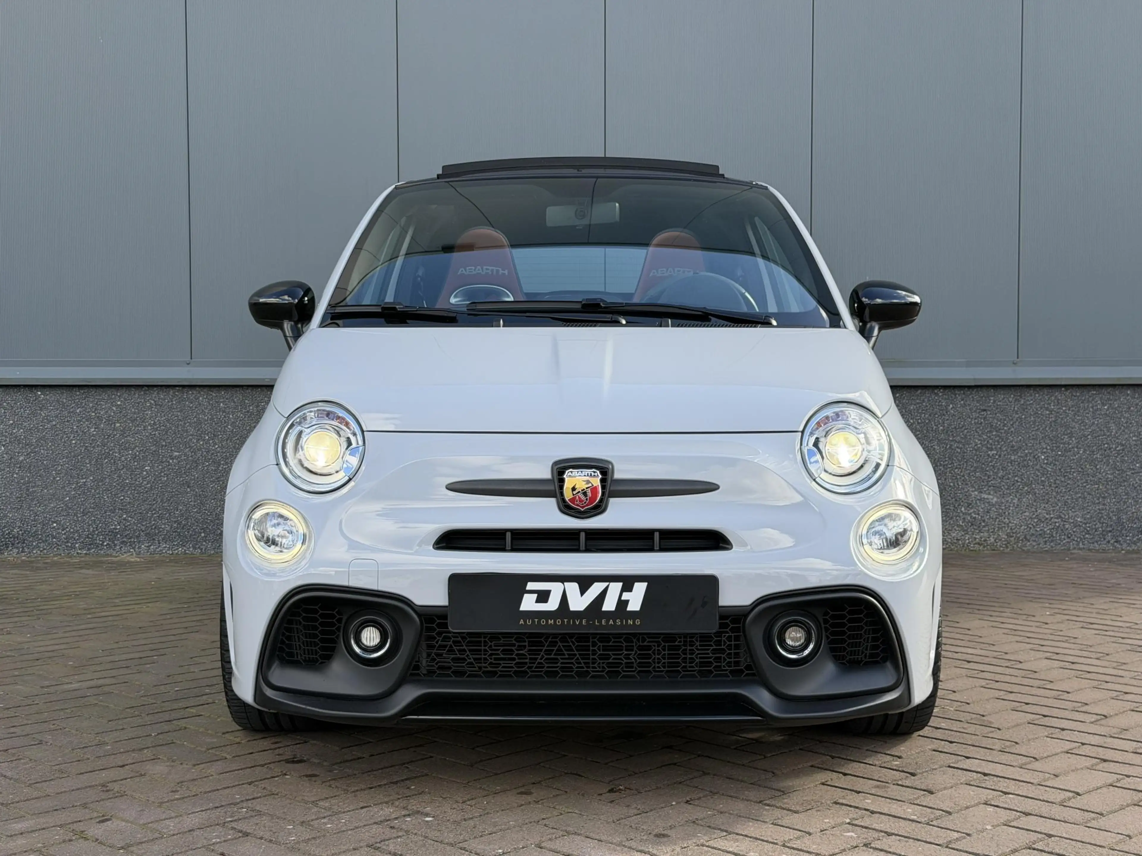 Abarth 595C 1.4 T-Jet Competizione — photo 2