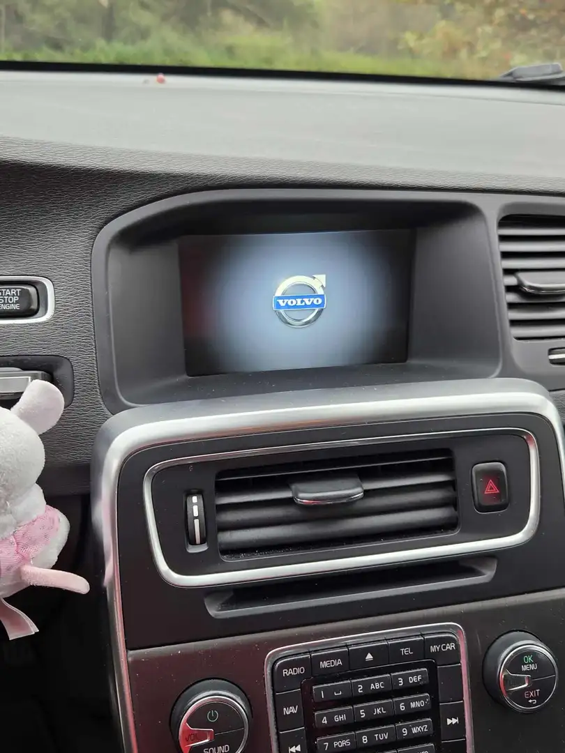 Volvo V60 V60 DRIVe Schwarz - 2