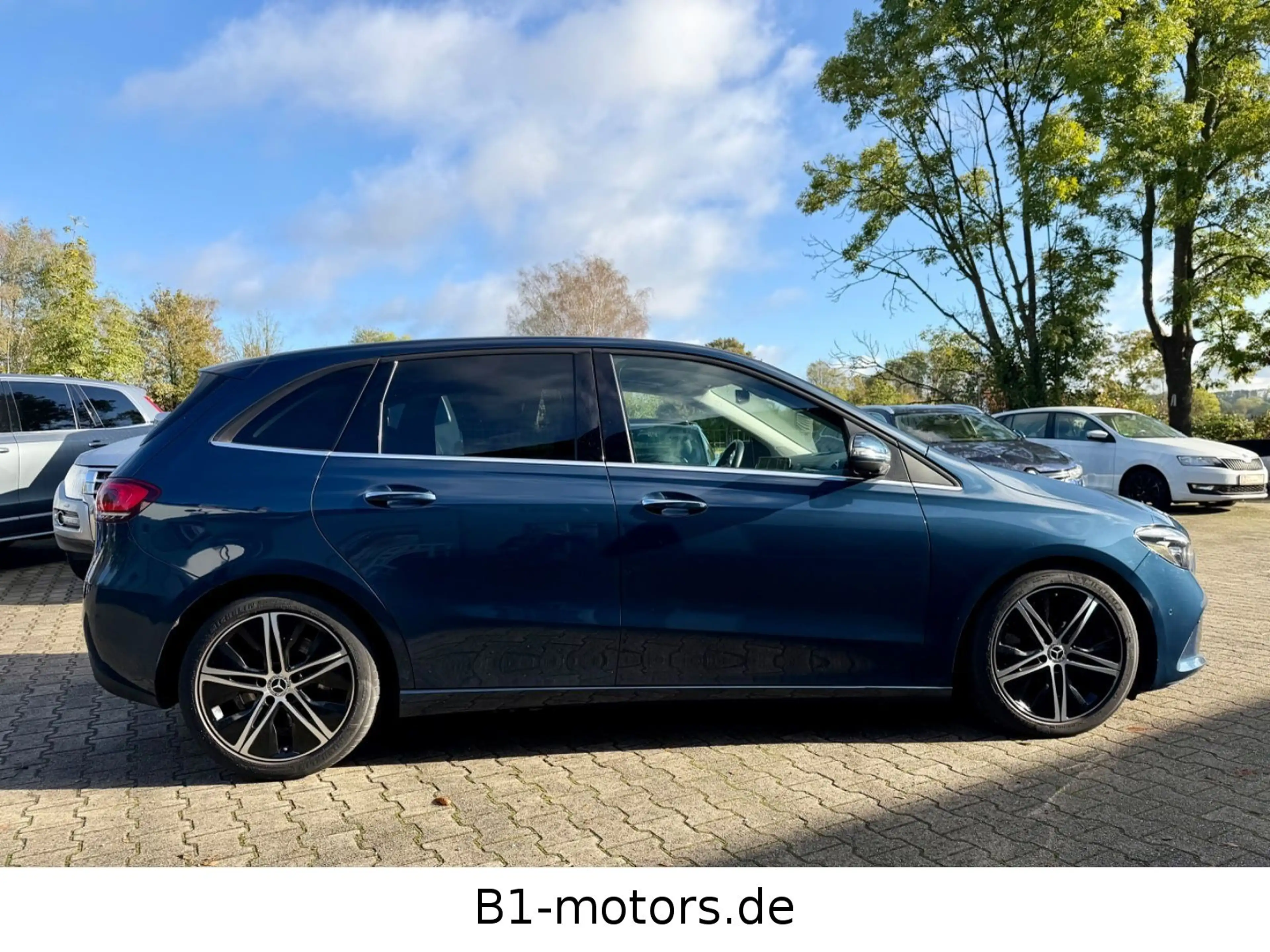 Mercedes-Benz B 220 *Style*Panorama*AMG *CAM 360*AHK*MBUX* — photo 14