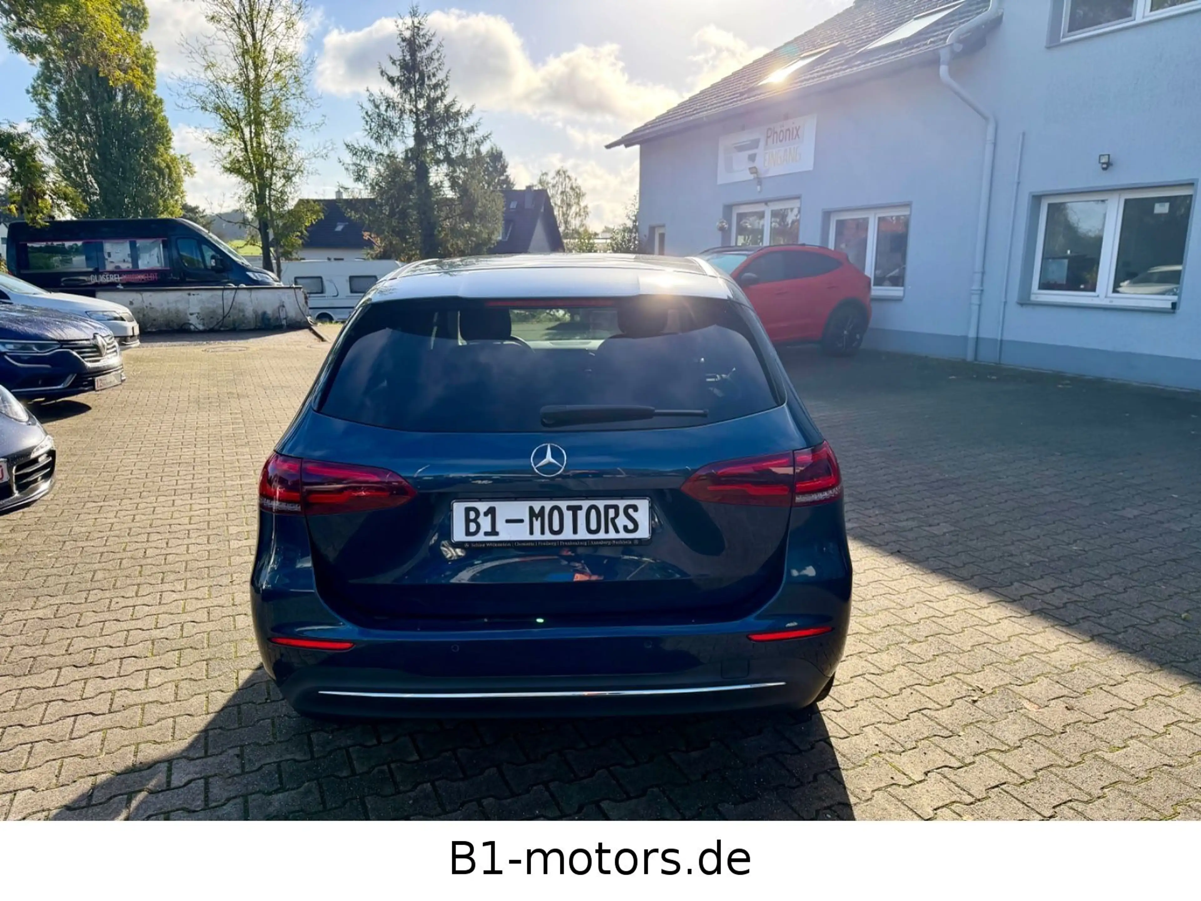 Mercedes-Benz B 220 *Style*Panorama*AMG *CAM 360*AHK*MBUX* — photo 9