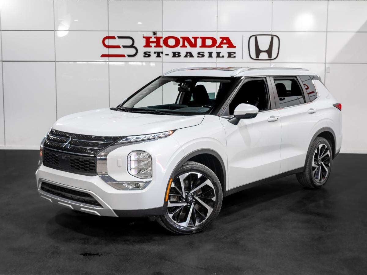 2023 Mitsubishi Outlander SE + S-AWC + 7 PLACES + NAVIGATION + VOLANT CHAUFF