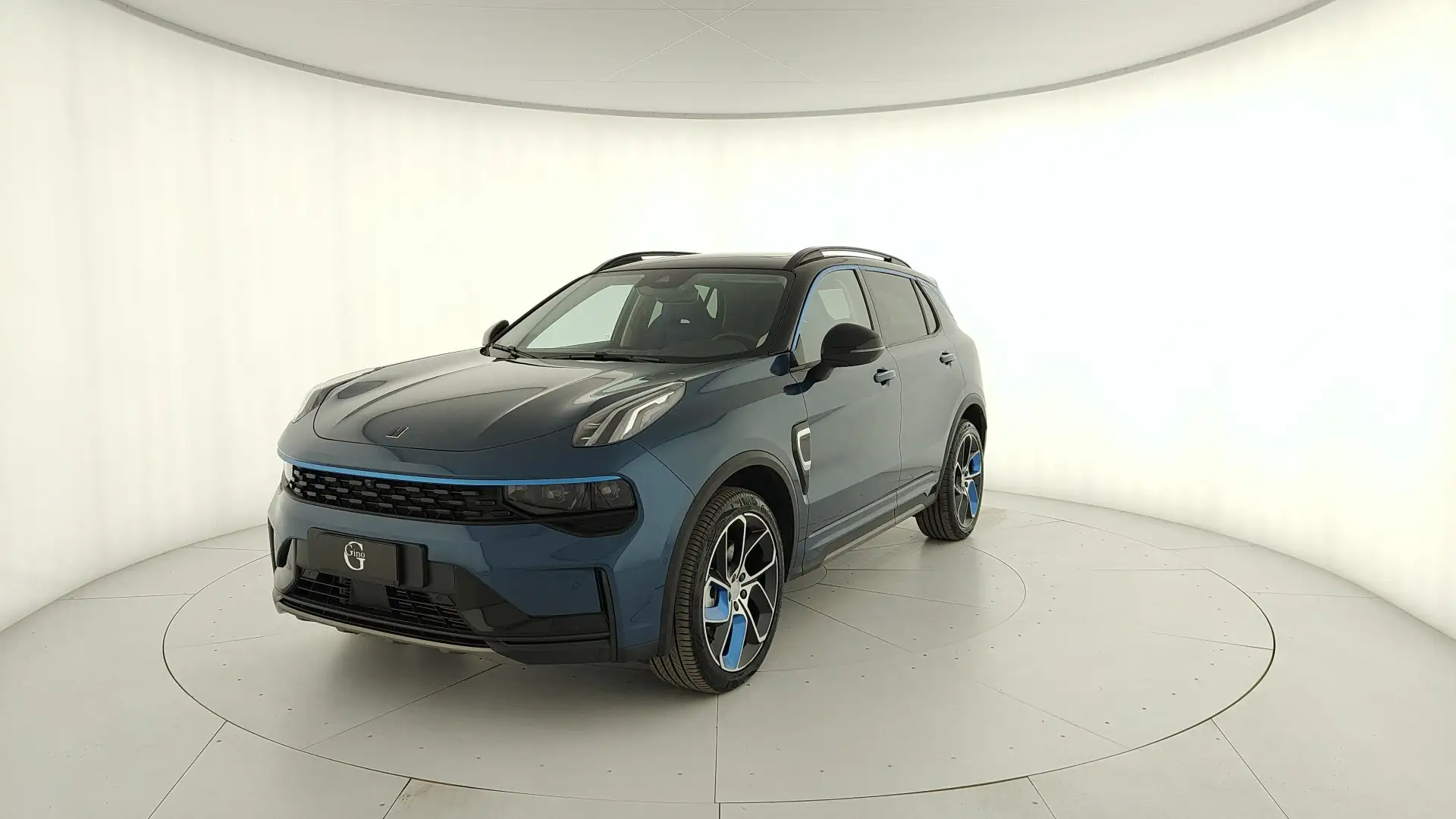 Lynk & Co 01 1.5 td phev Blau - 1