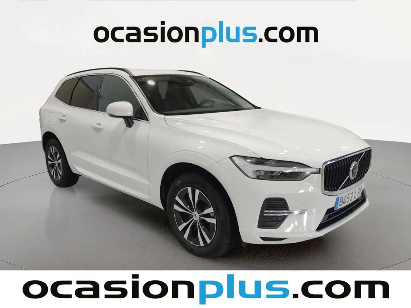 Volvo XC60 B4 Momentum FWD Aut. Blanco - 2