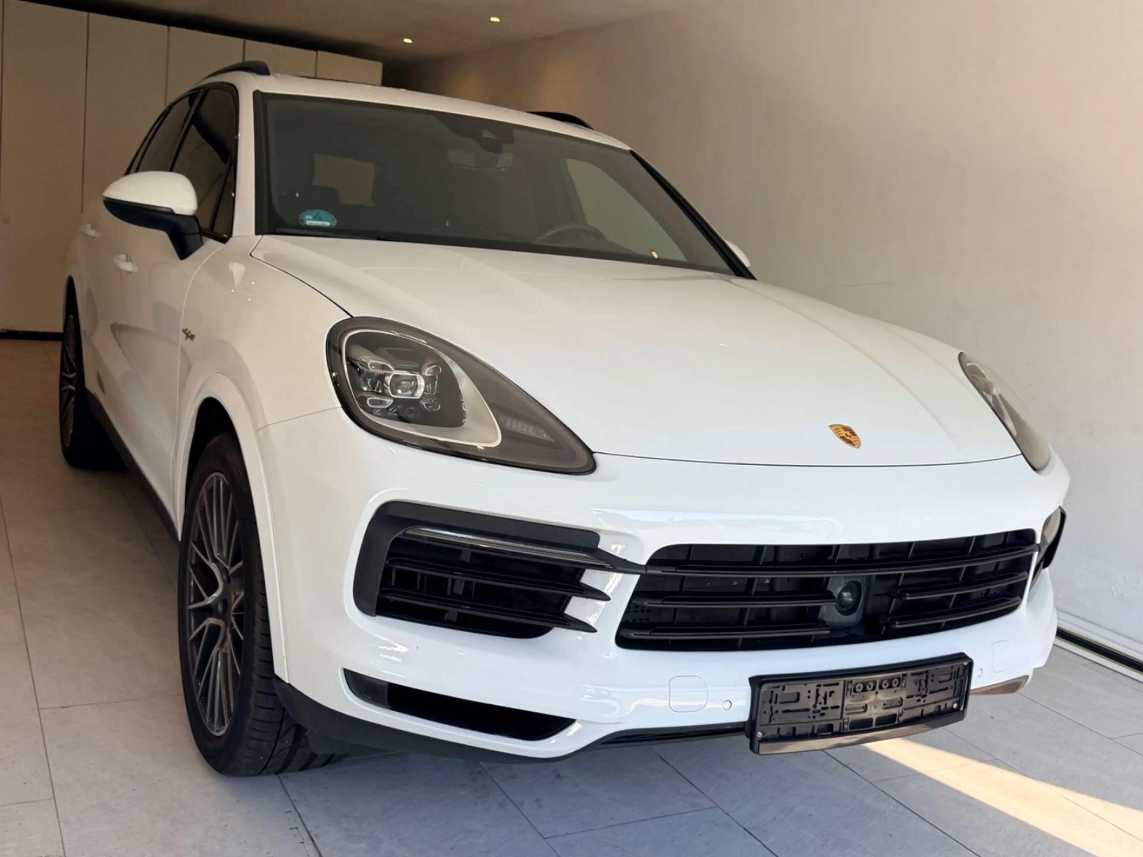 Porsche Cayenne E-Hybrid 1J.Approved*13.000€Rechnung
