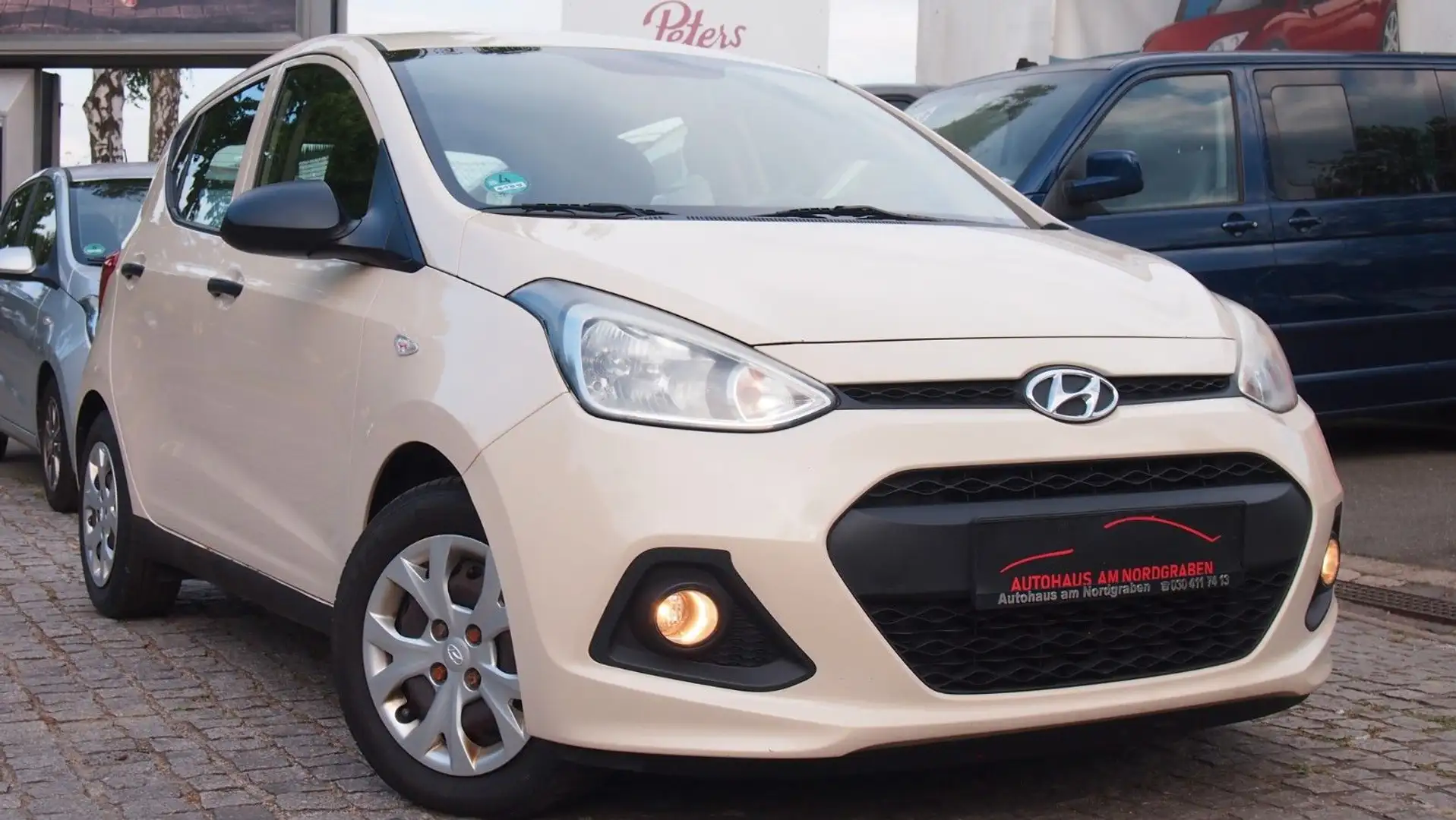 Hyundai i10 1.0 Classic Beige - 2