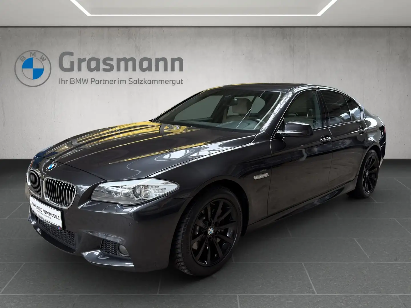 BMW 530 d xDrive Grau - 1