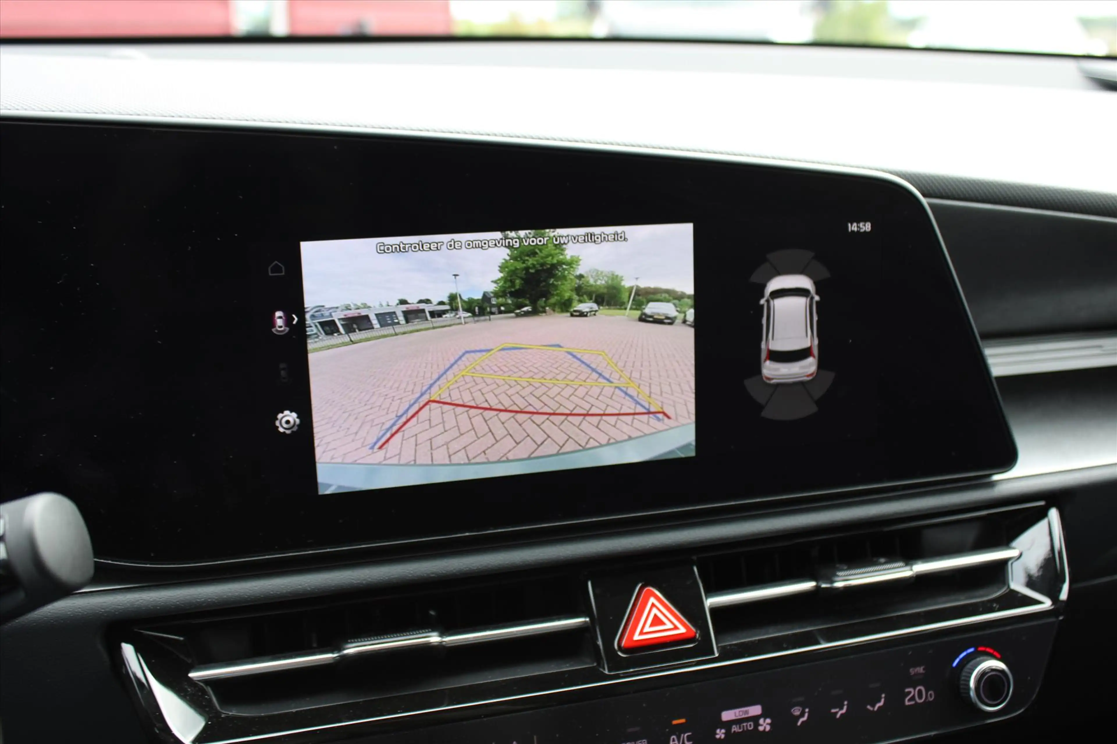 Kia e-Niro 64,8 kWh 204pk Aut DynamicLine, Stoel en Stuurverw — photo 9